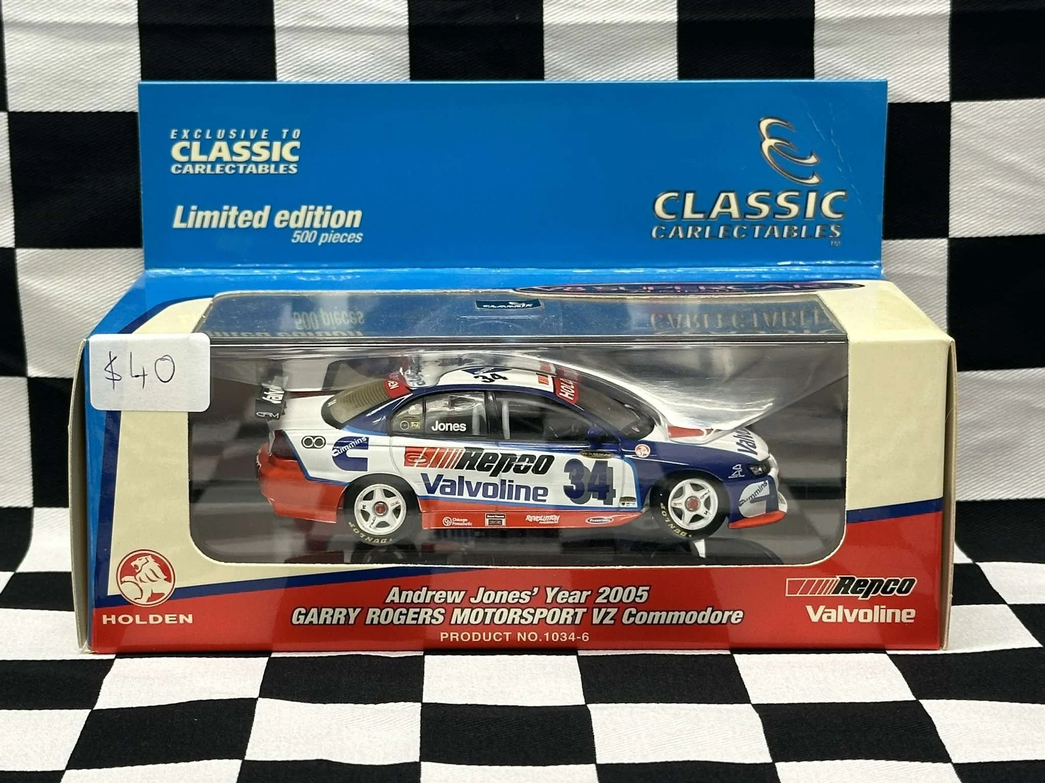1:43 SCALE HOLDEN VZ COMMODORE 2005 GRM ANDREW JONES