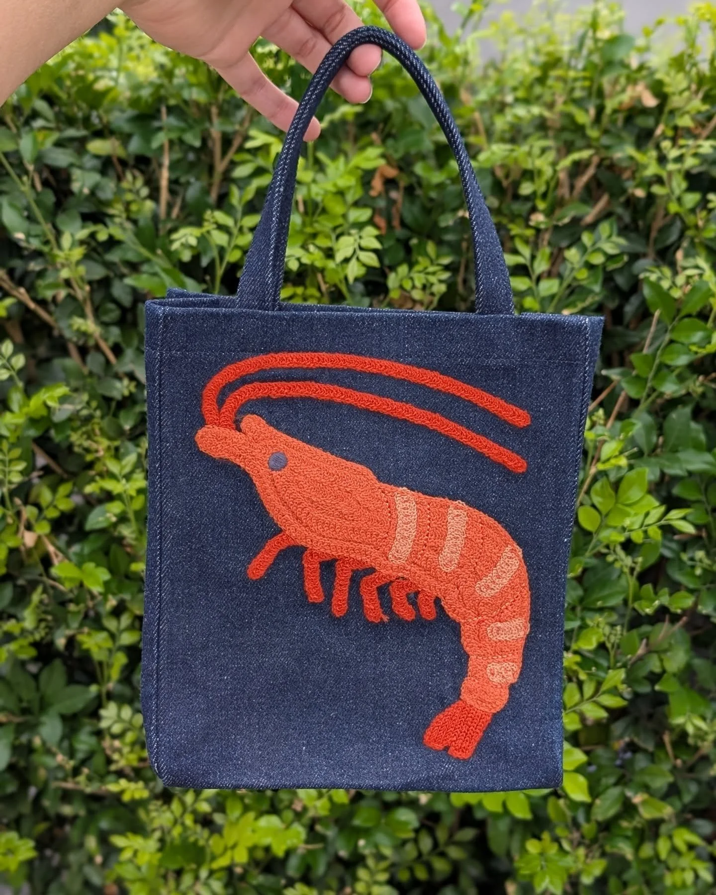 🦐

Need I say more?

All our embroidered bags are in store and will be uploaded online soon so keep your eyes peeled 👀