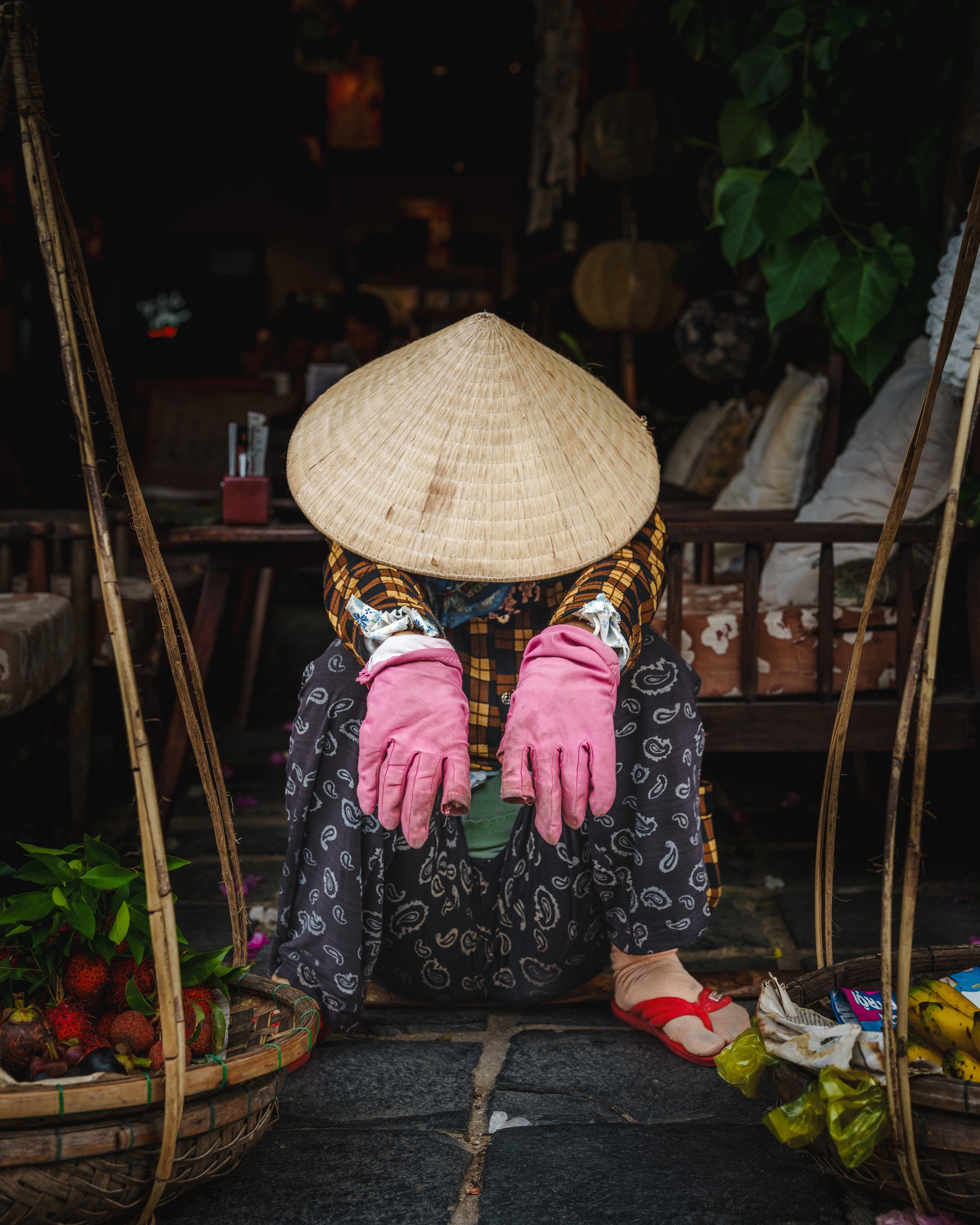 Tired vendor - jhfgfkjh,gHoi An - WEB.jpeg
