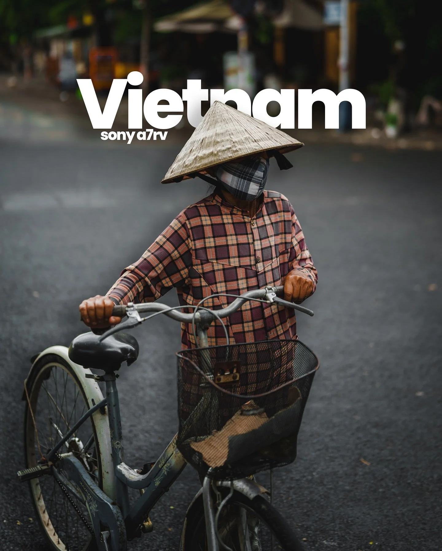Photos from Vietnam 🇻🇳 Shot on @sony.unitedkingdom a7RV with the @sony 50mm f1.4

#vietnam #streetphotography #photography #travelphotography