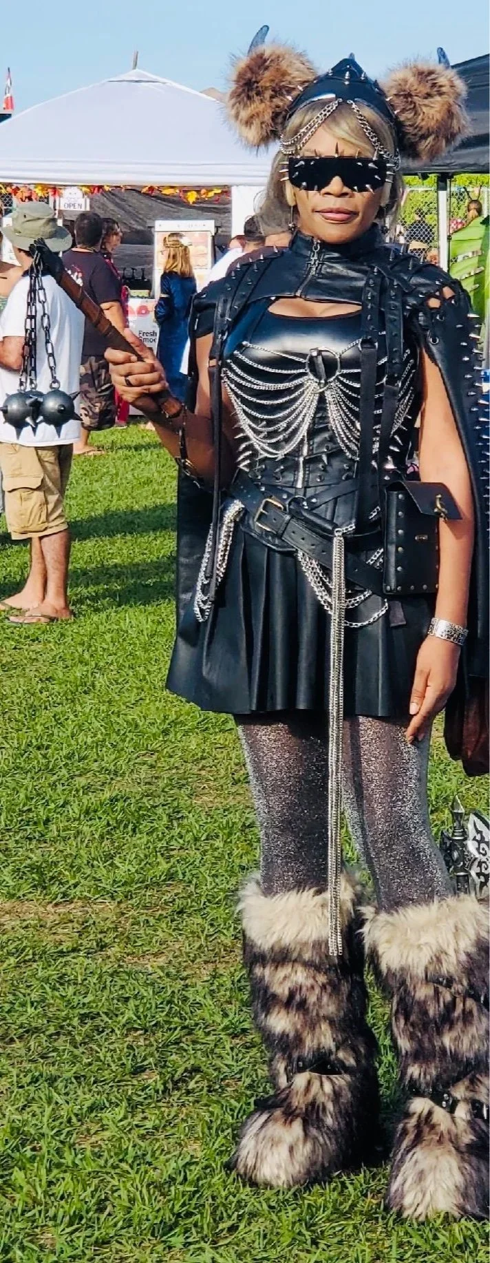 ArandomLady event aura artist silver metallic knight barbarian renaissance festival look Hawaii 
