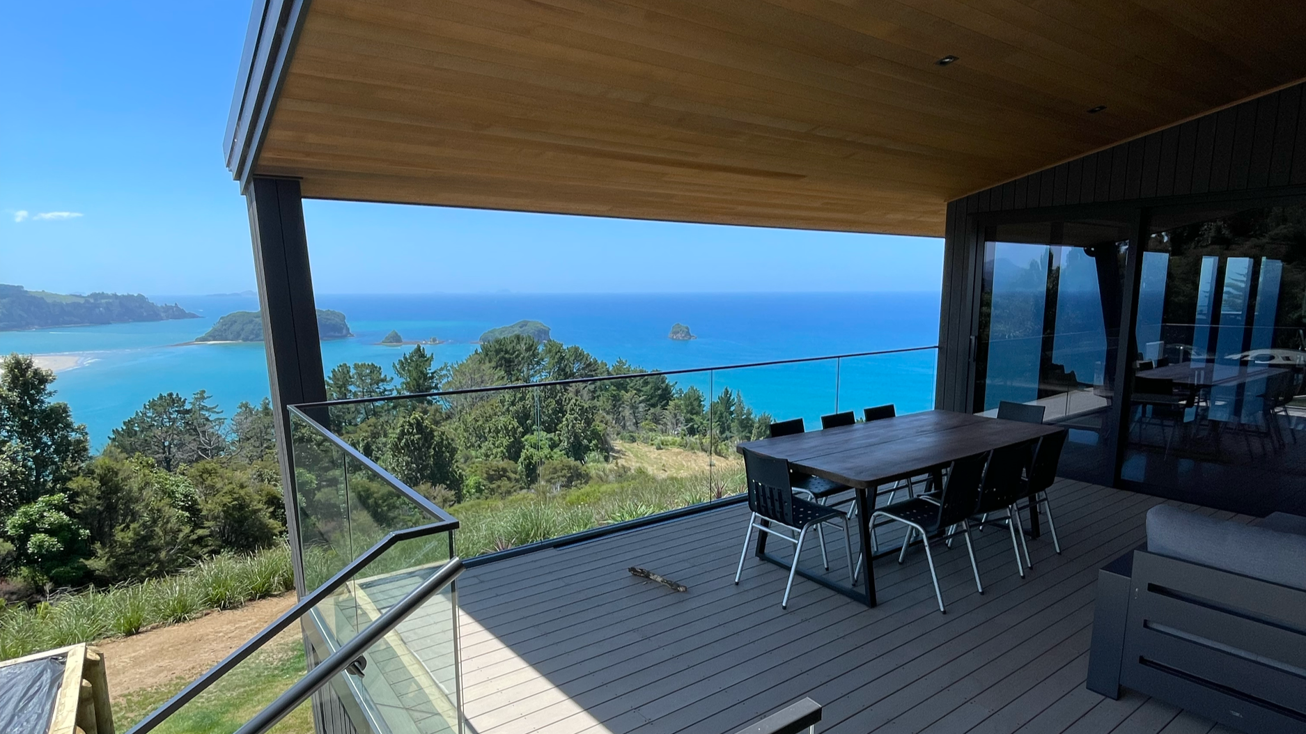 beautiful glass balustrade done in Whangamata-Coromandel 