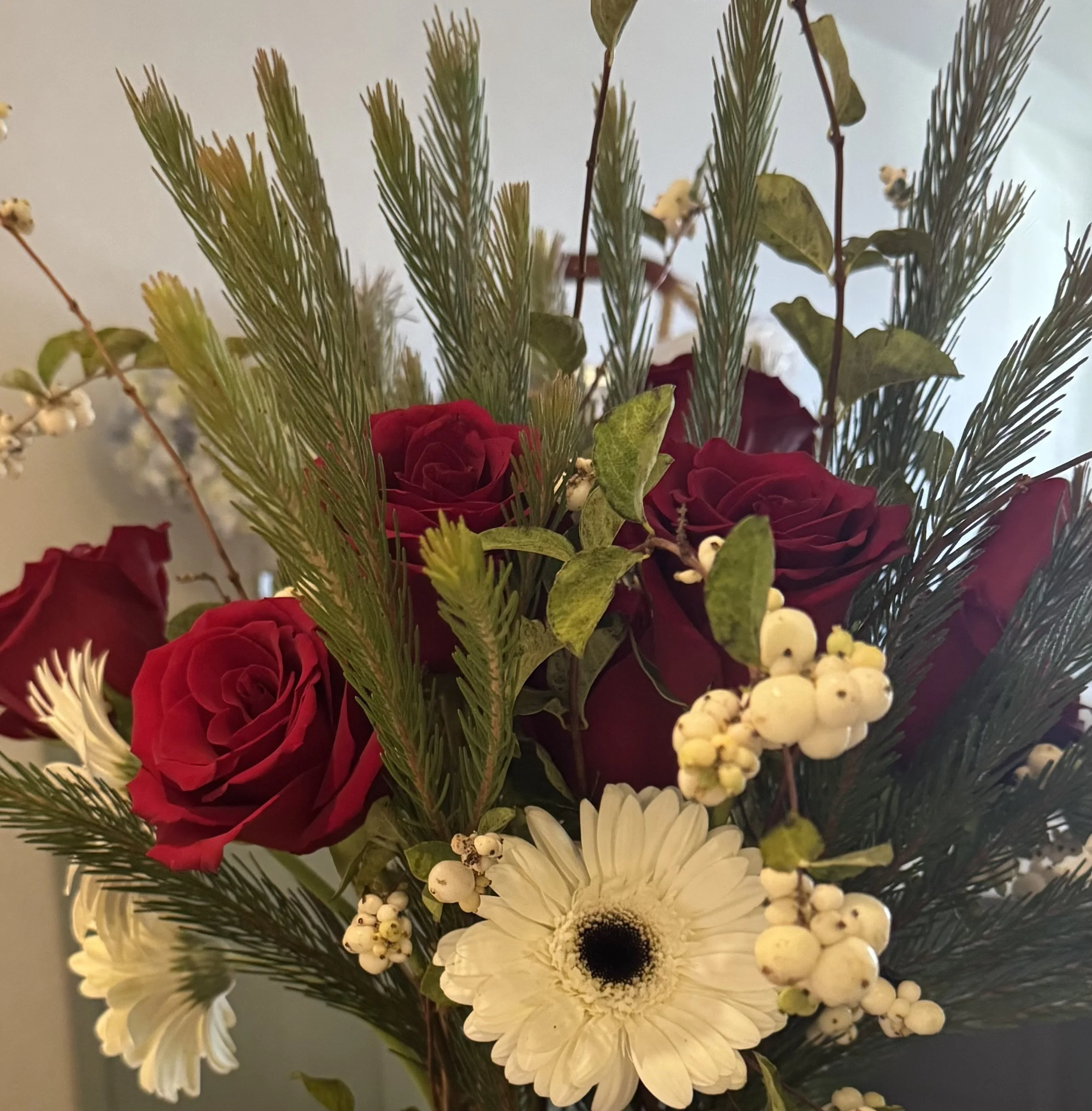 Village Holiday Concert Bouquet