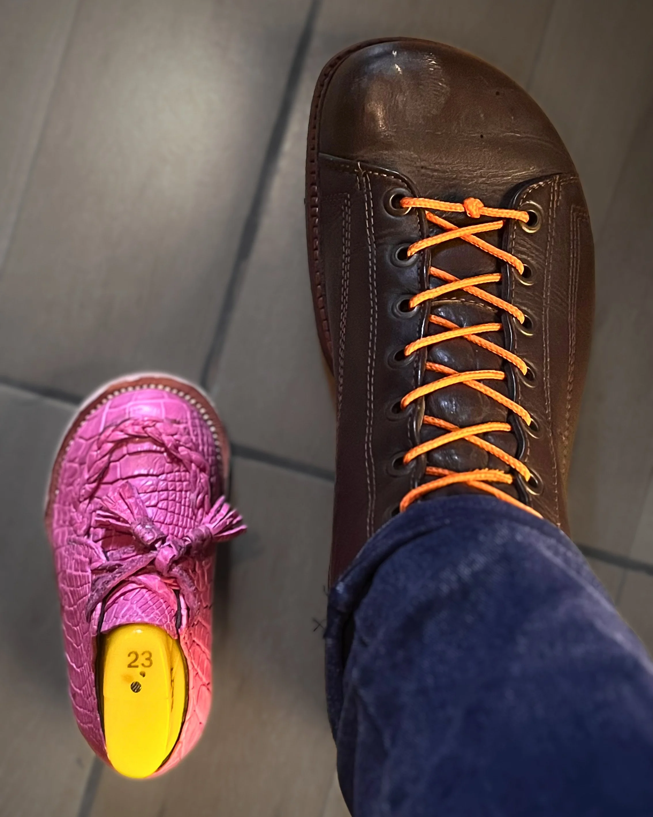 Boots that are too short can be easy to spot