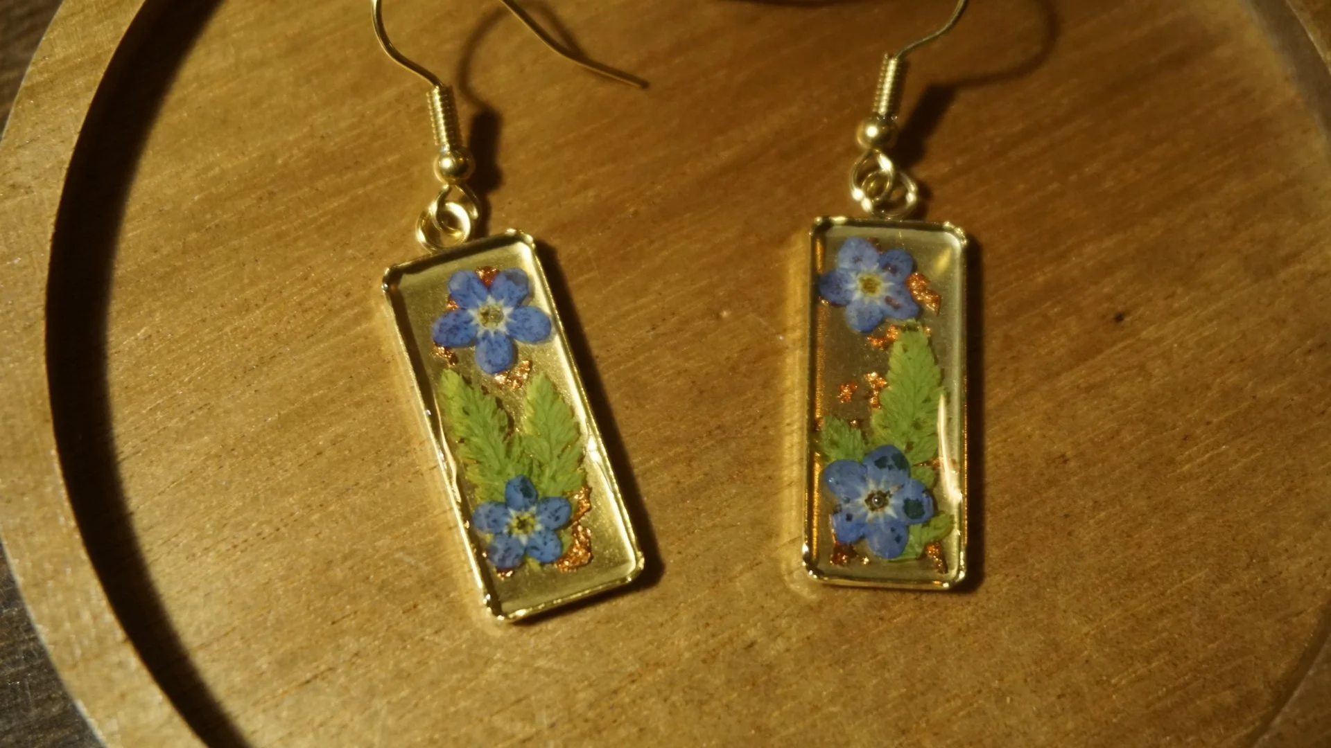 Forget-me-nots & Ferns Gold