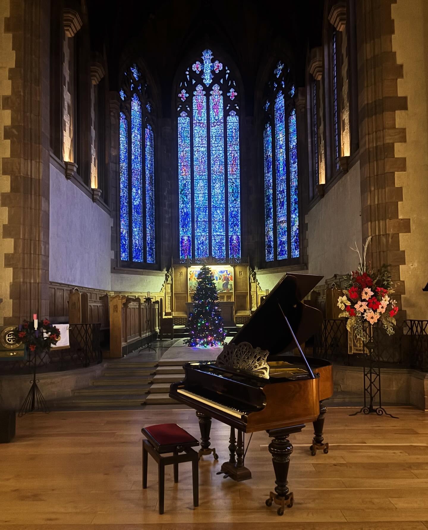 Christmas concert complete! 

It was amazing to see all my students perform. They were all amazing! 🤩 🎶 🎹