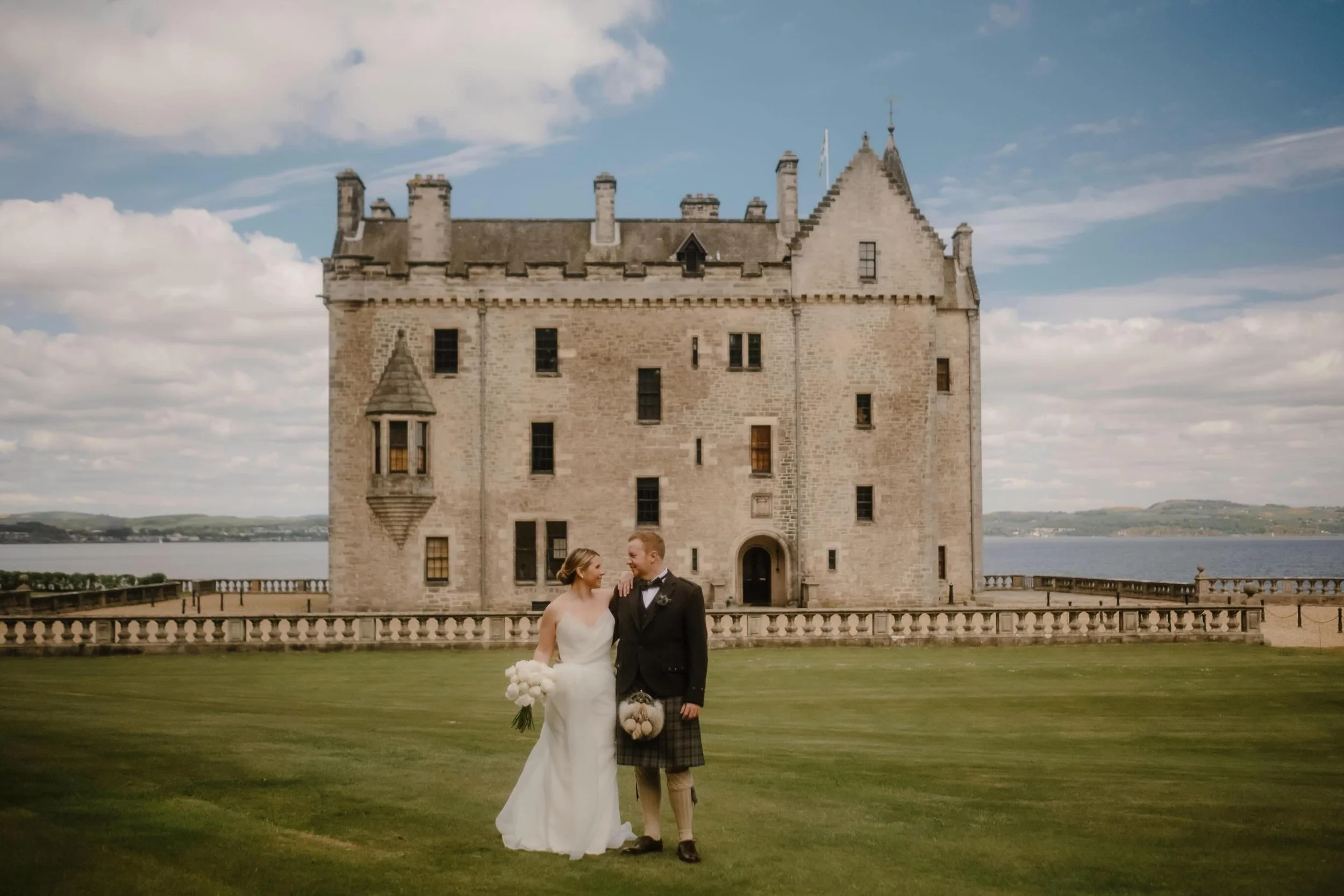 Congratulations to Ewan and Nicole! 🥂💞🎶

Thank you so much for having me play piano for your special day! 🎹 Ewan and Nicole picked &lsquo;you are the reason&rsquo; by Calum Scott for both their wedding entrance and exit. 
I played a slow ethereal