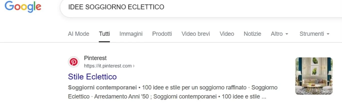 screenshot della ricerca su Google "Idee soggiorno eclettico", primo risultato un pin di Pinterest