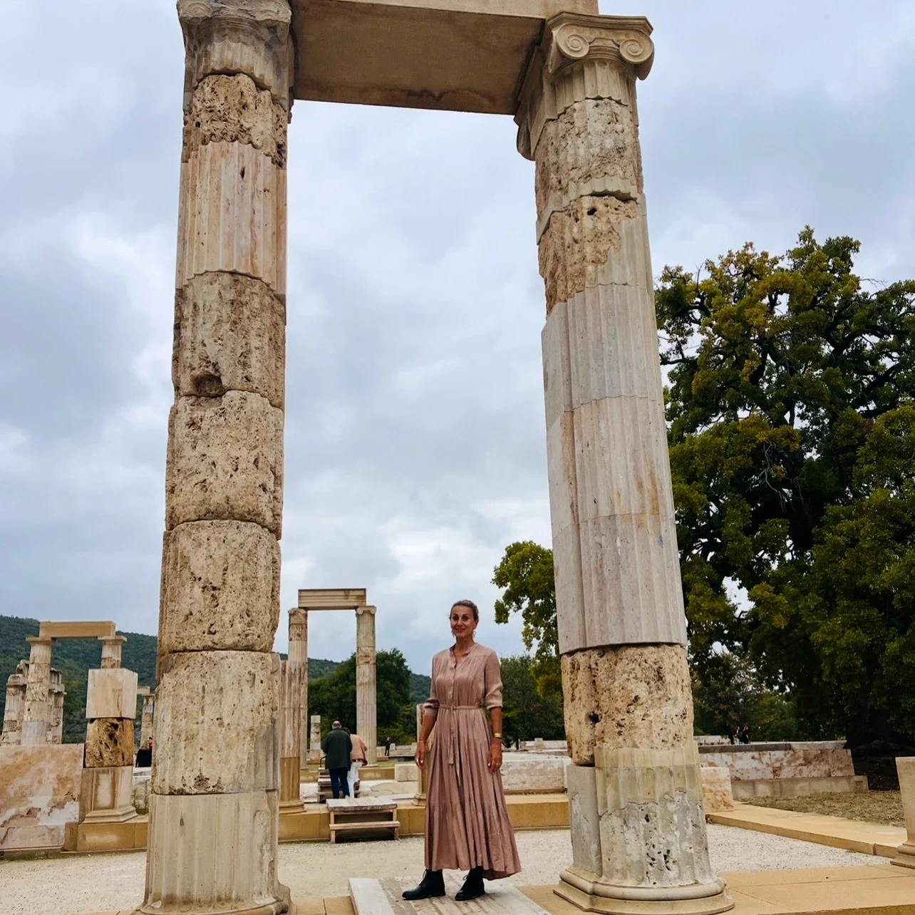 Have you ever wondered what the world sounded like before noise? 
So this was me, wandering around the Archaeological Site of Aigai completely mesmerized. I was consciously searching for the memory of sound, for how the world felt before cars, mobil