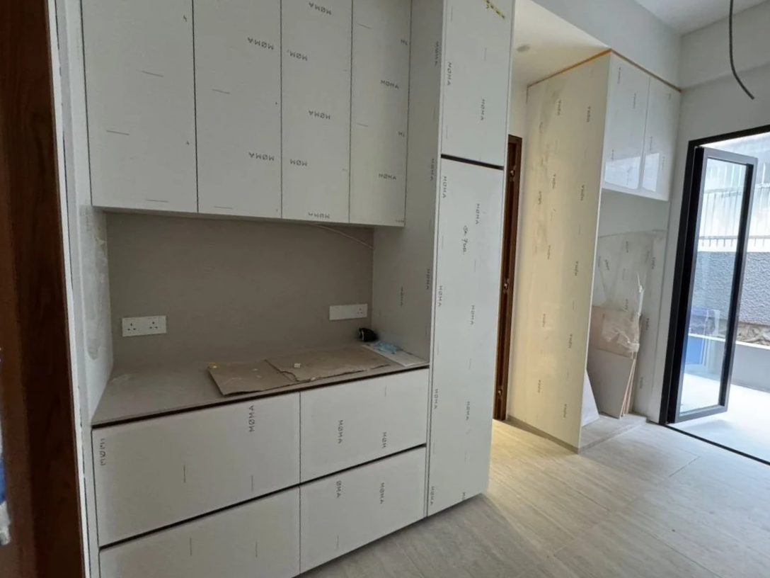 Entrance Cabinet / Shoe Rack