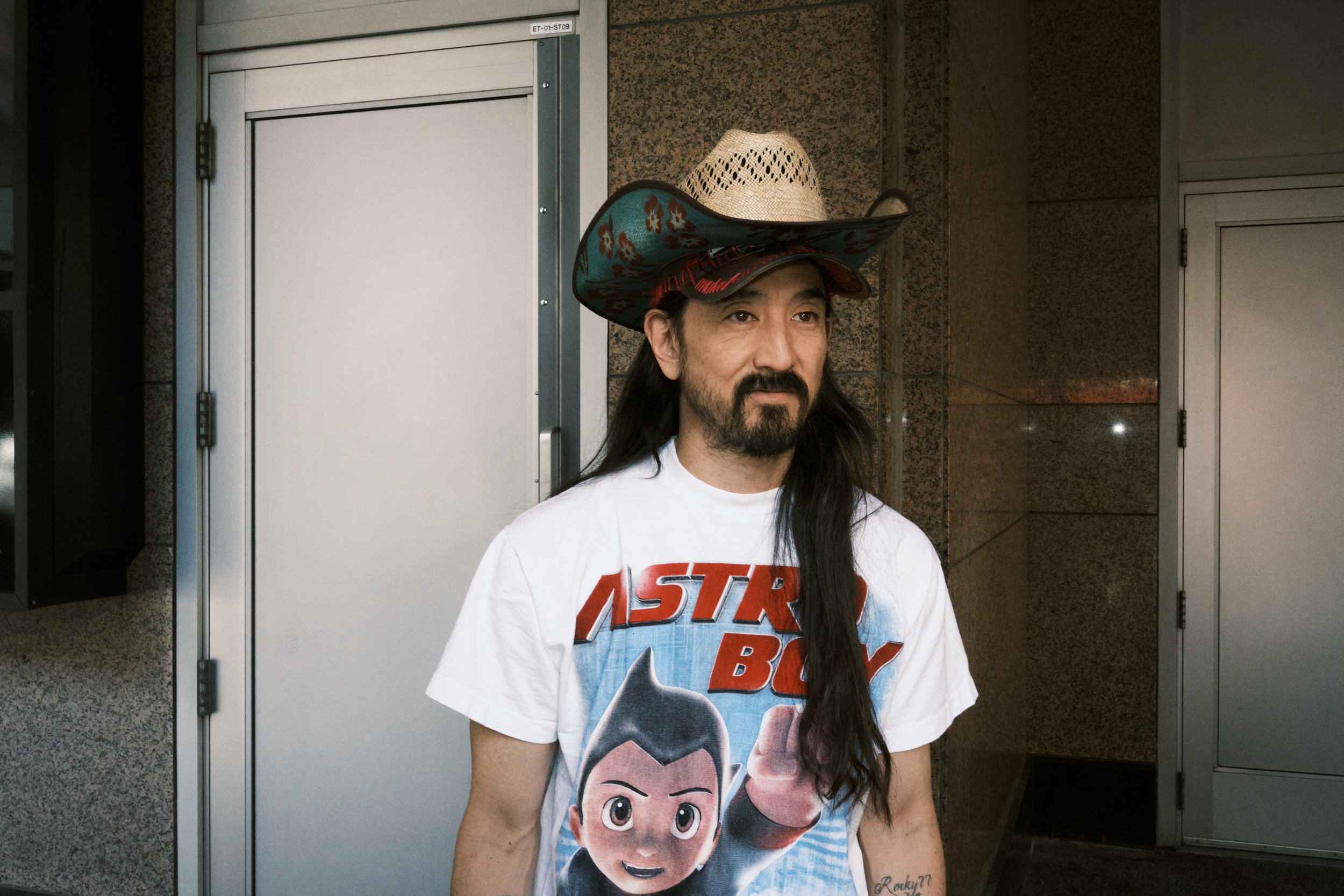 2026-Steve-Aoki-Stampede-TOTH8002-Toth-©-websize 2.jpg