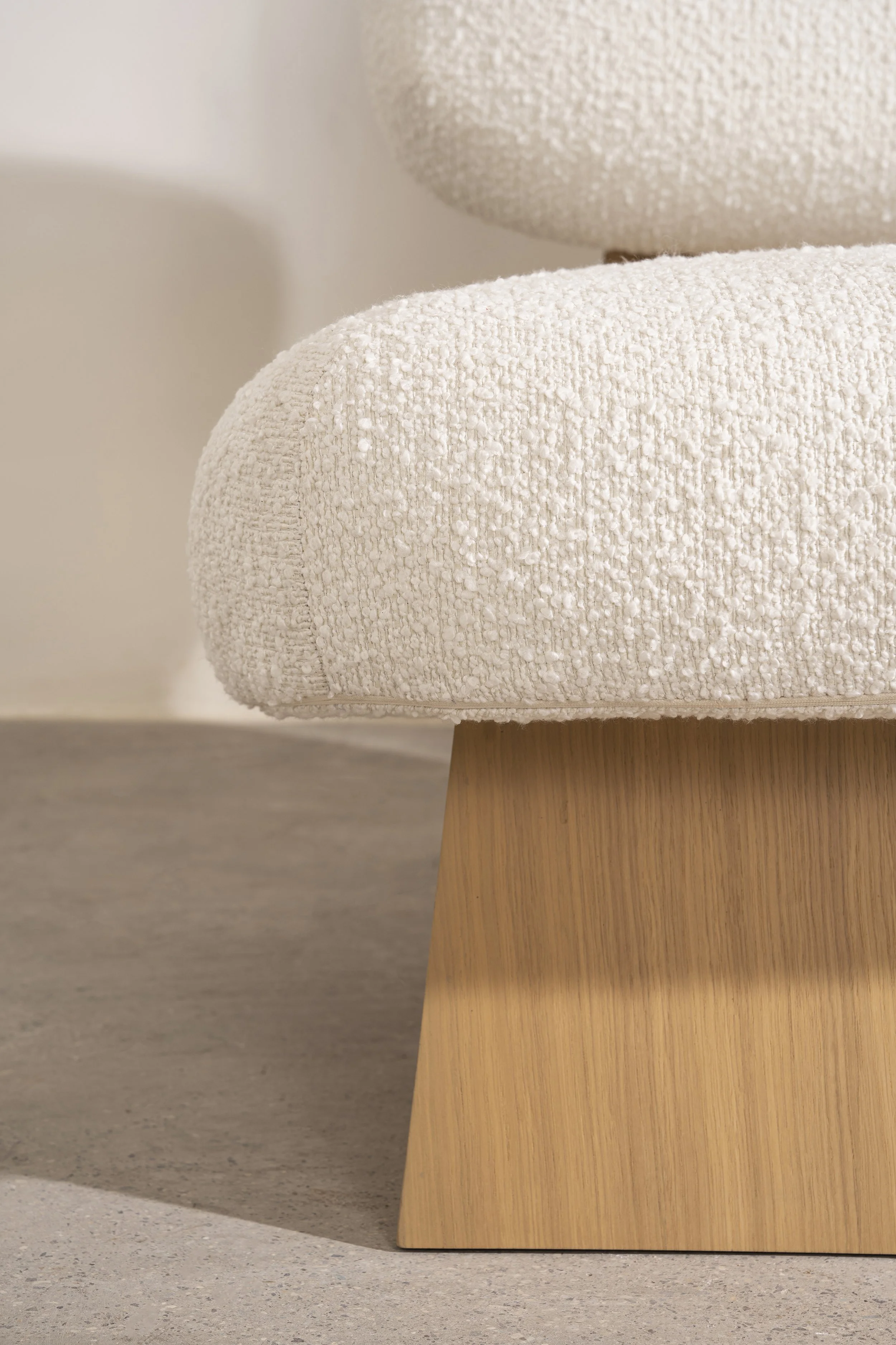 Studiovlach-design-mobilier-parsa-fauteuil-draco-11.jpg