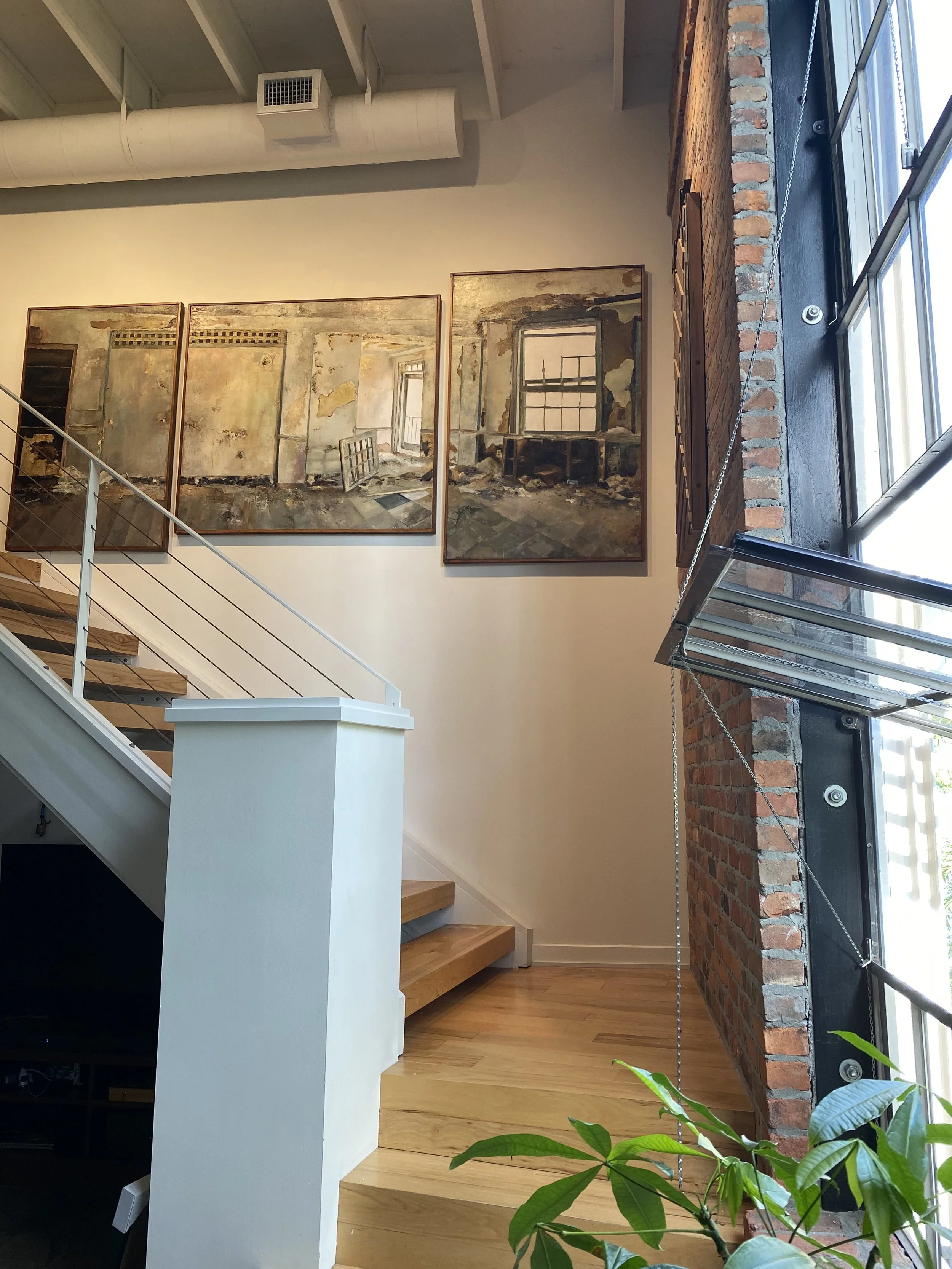 "Light Room", Scale reference