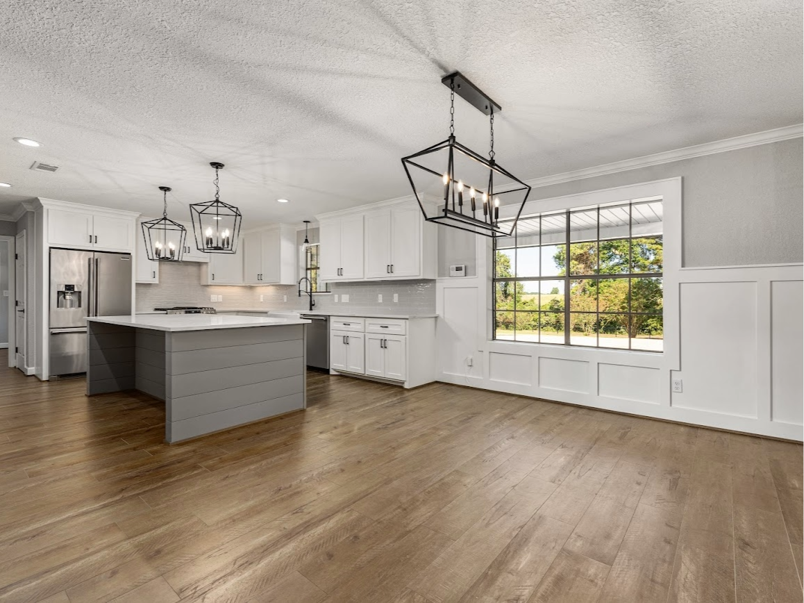 Before Virtual Staging- Farmhouse