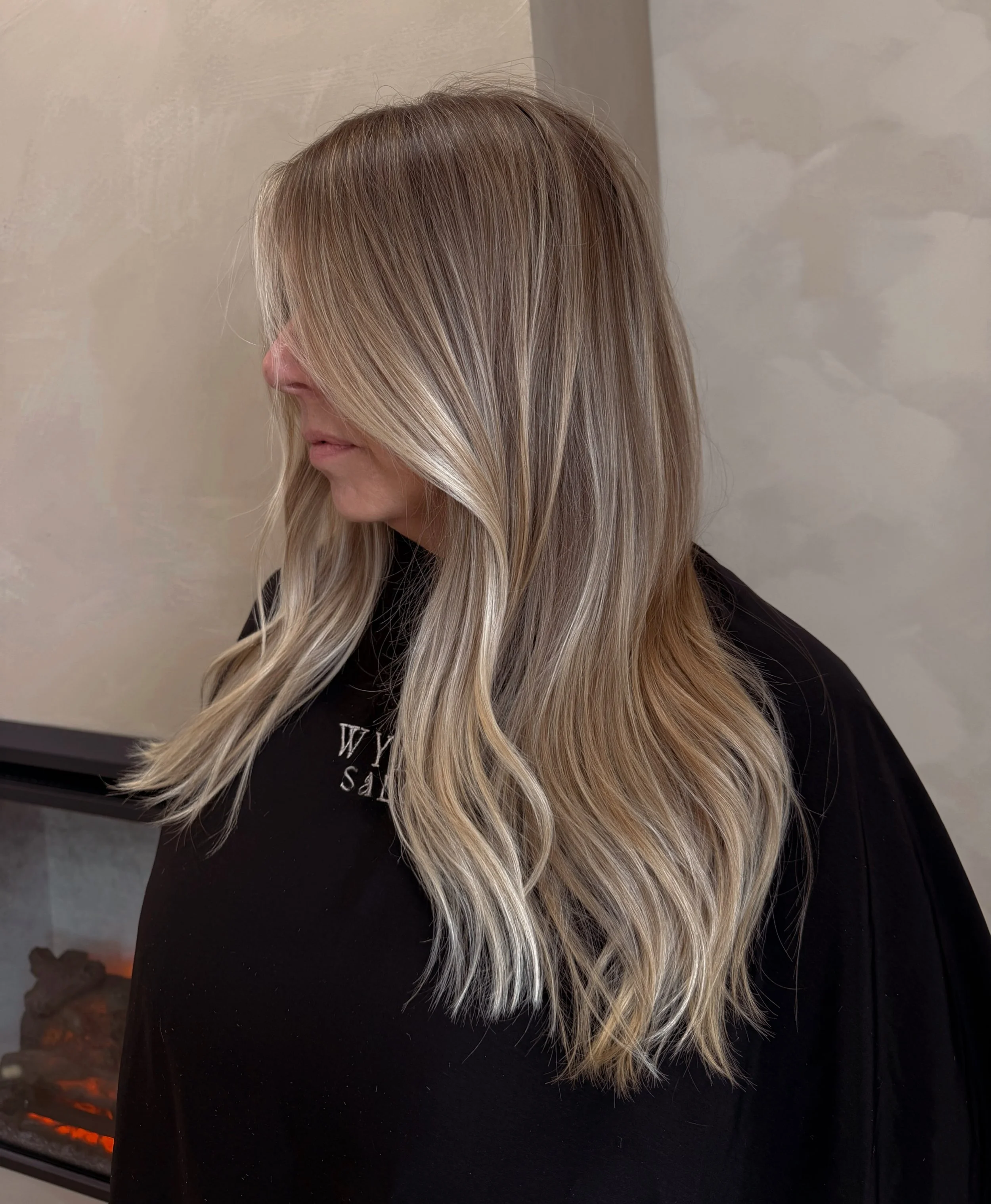 Transitioning to fall blonde 🍂

stylist: @yourmanegirlkate