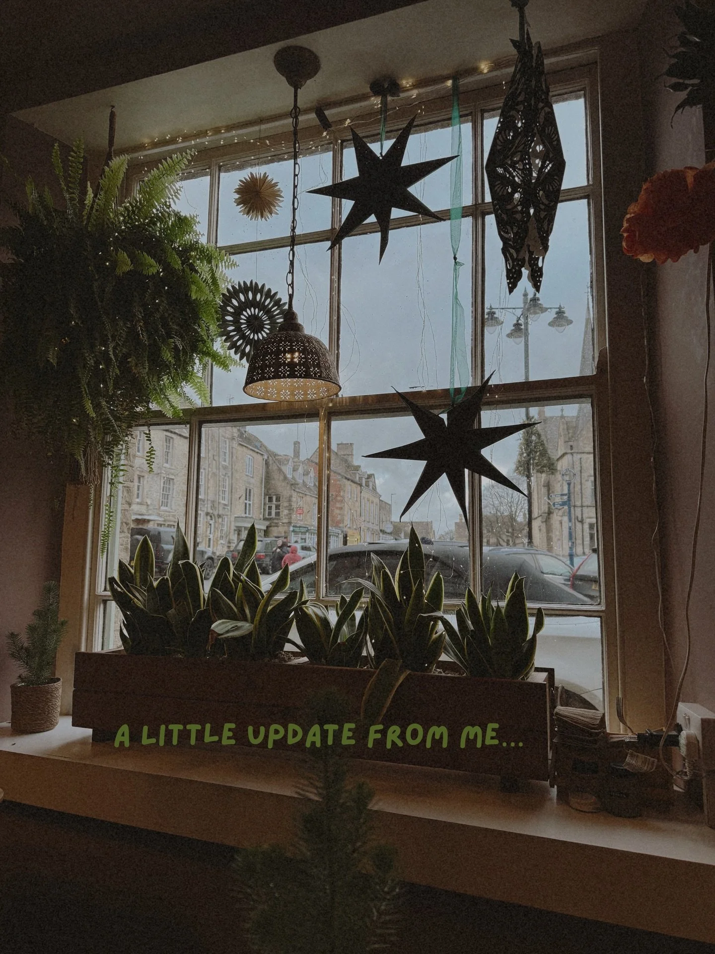 A little life + business update 🤍

This year hasn&rsquo;t gone quite how I imagined &mdash; but in the best, most unexpected way.

From throwing myself into art, to redundancy, to painting more windows than I ever thought possible&hellip; and now bo