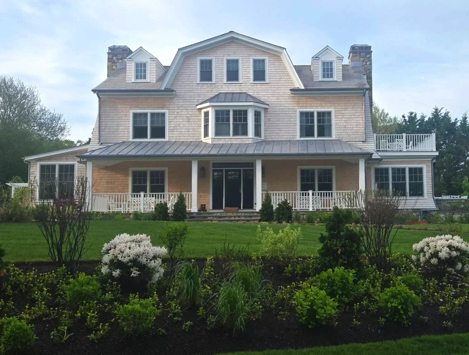 01-Walnut-wood-roofing-shingle-siding-jamestown-RI-slate-and-copper%2B%25281%2529.webp
