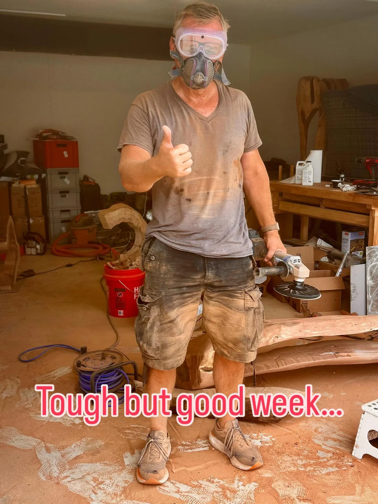 Covered in sawdust.
Breathing mask on.
Buckets full of wood shavings.
This is the grind behind Arte LUMIS.

Every cut, every sanding session, every late night in the shop brings these Texas logs one step closer to becoming light sculptures.

From raw