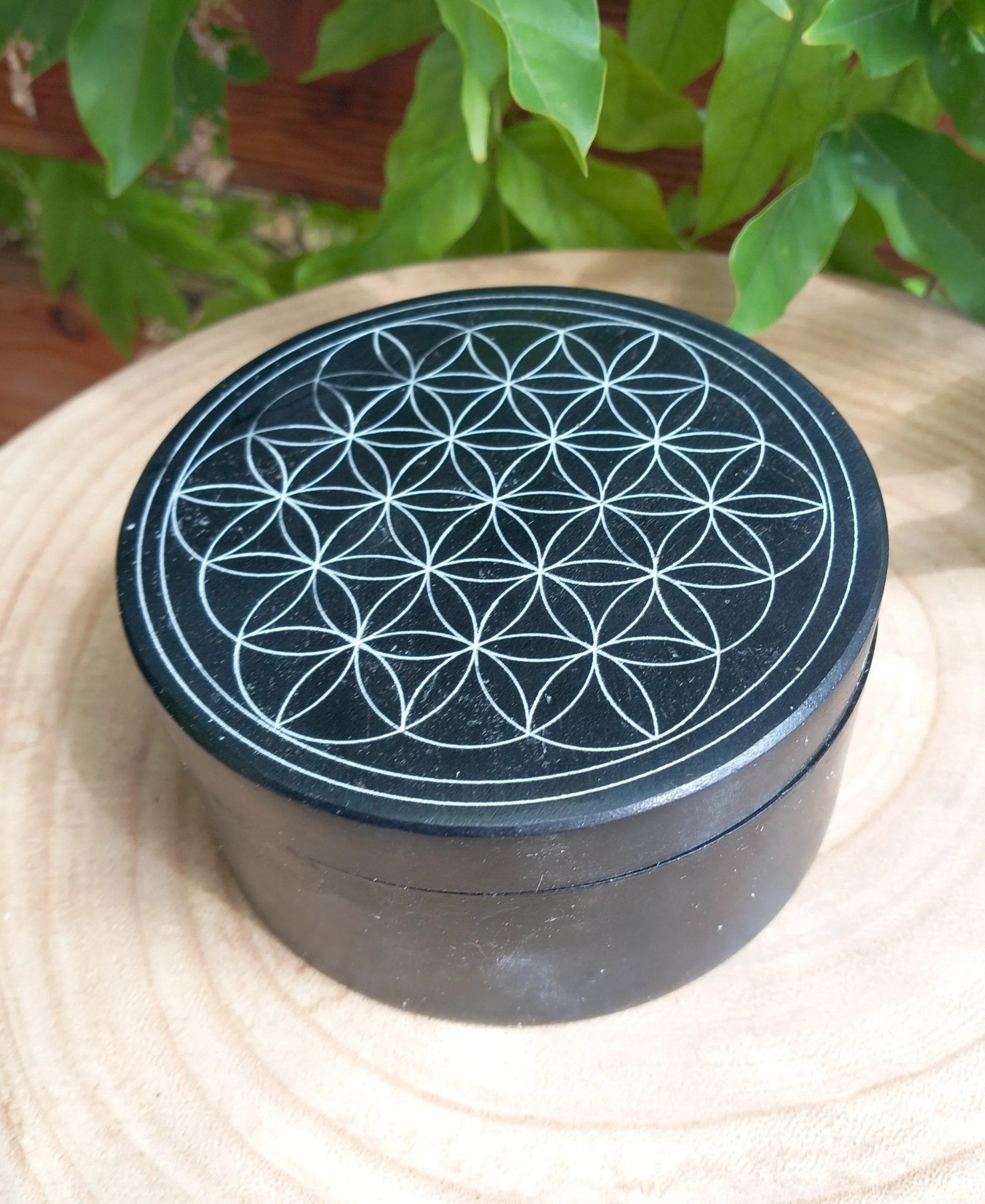 Boîte ronde en saponite Fleur de Vie 10 cm