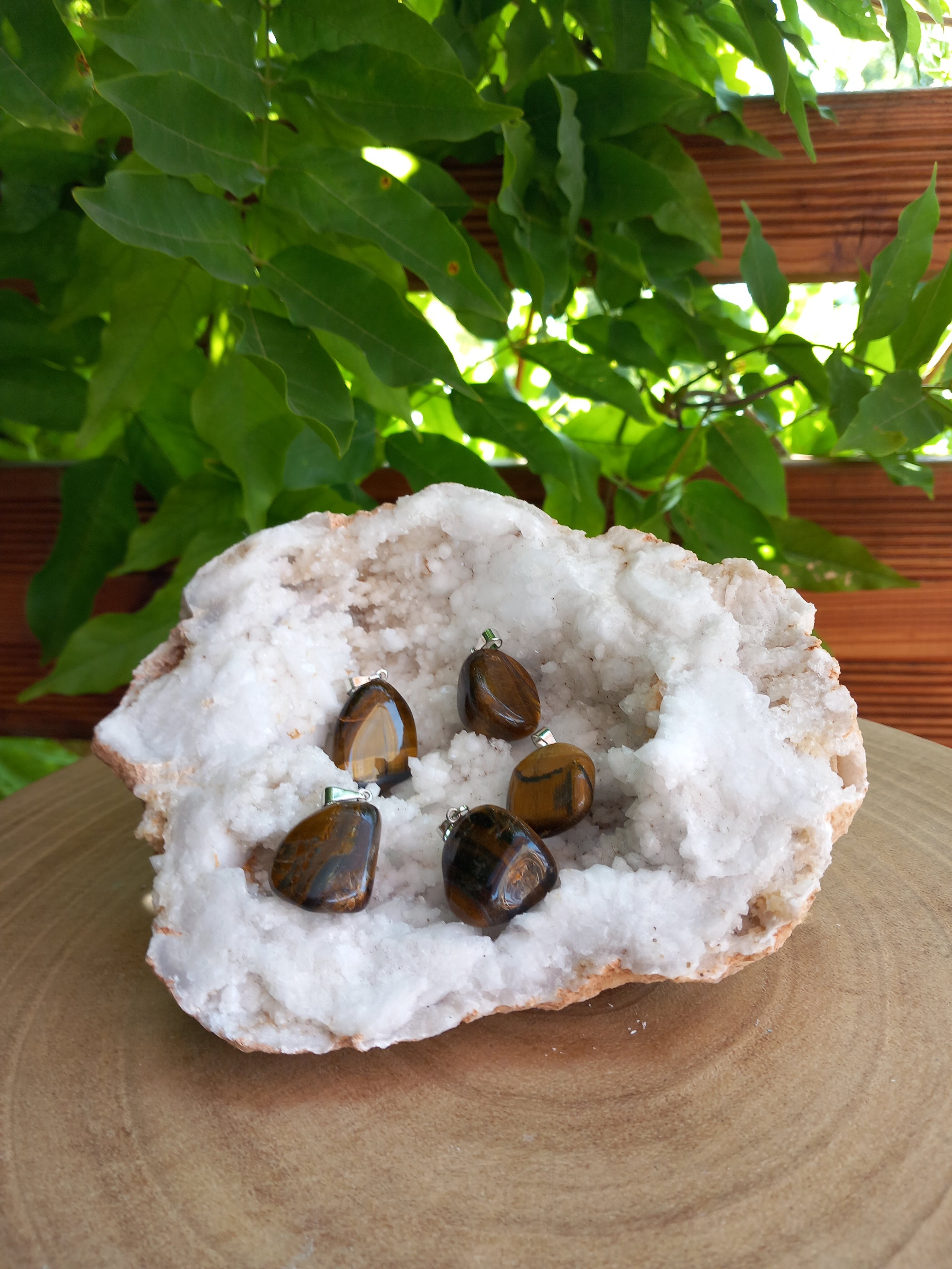 Pendentifs-oeil-de-tigre