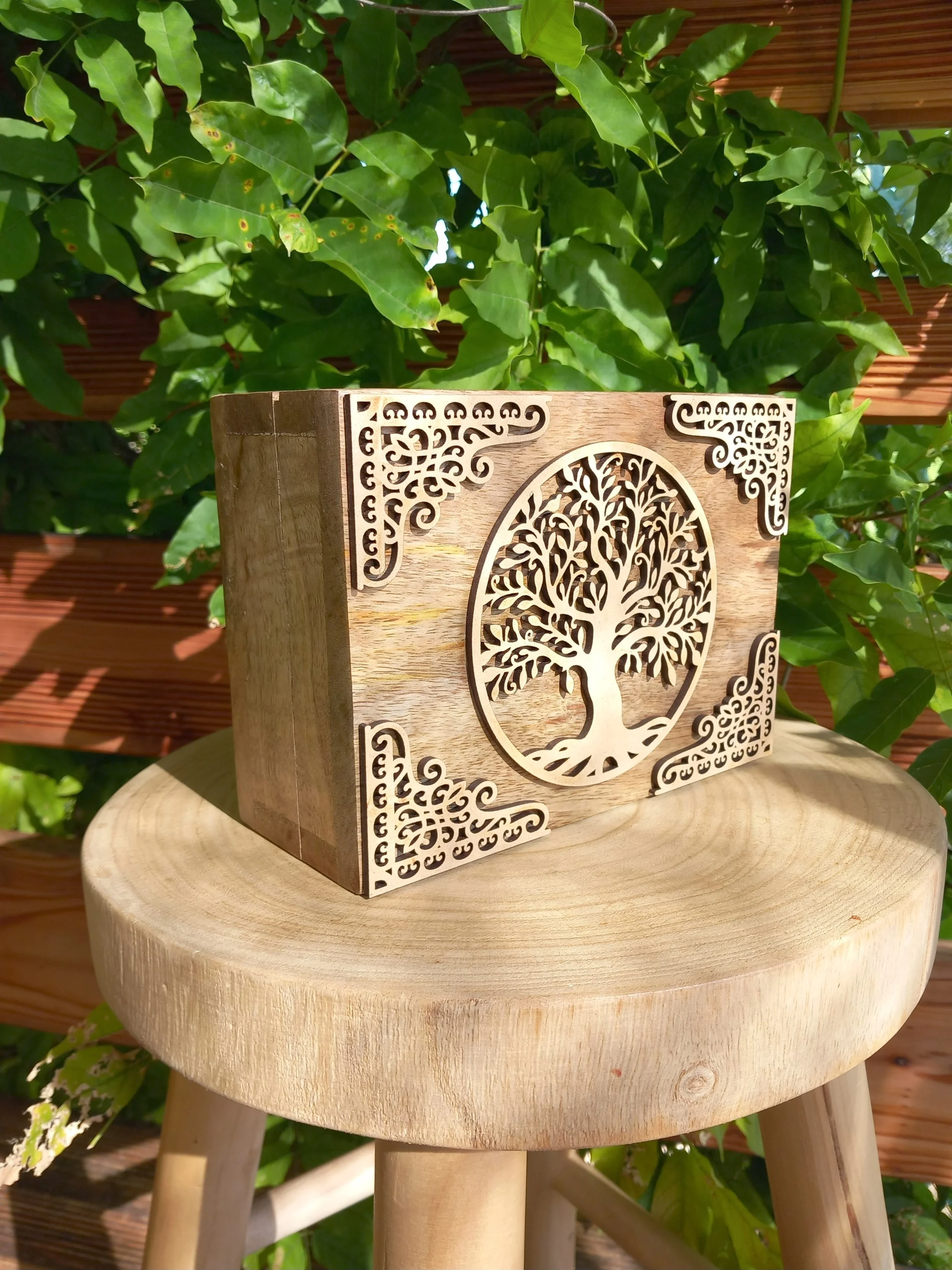 🌳 Boîte en Bois de Manguier – Arbre de Vie - 18 x 13 x 7 cm