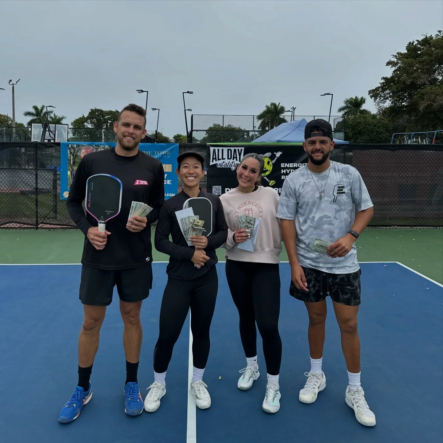 Mixed Open was crazy! @juanca.saez &amp; @bobbioshiro take first. @emolinita &amp; @sophideaguero take second after two of the biggest upsets of the morning! $2K on the line with only 11 teams &mdash; only at Pickle Wars! Men&rsquo;s doubles champs f