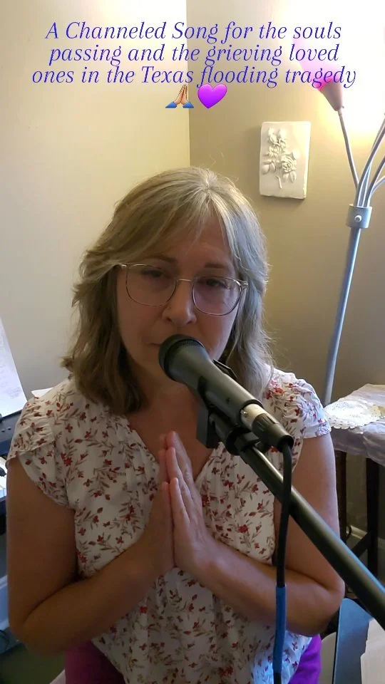 I was moved to offer this channeled song for the people affected by the flooding in Texas. May you be surrounded by grace, support and love ππΌβπ
#myoutsidevoice
#texasfloods