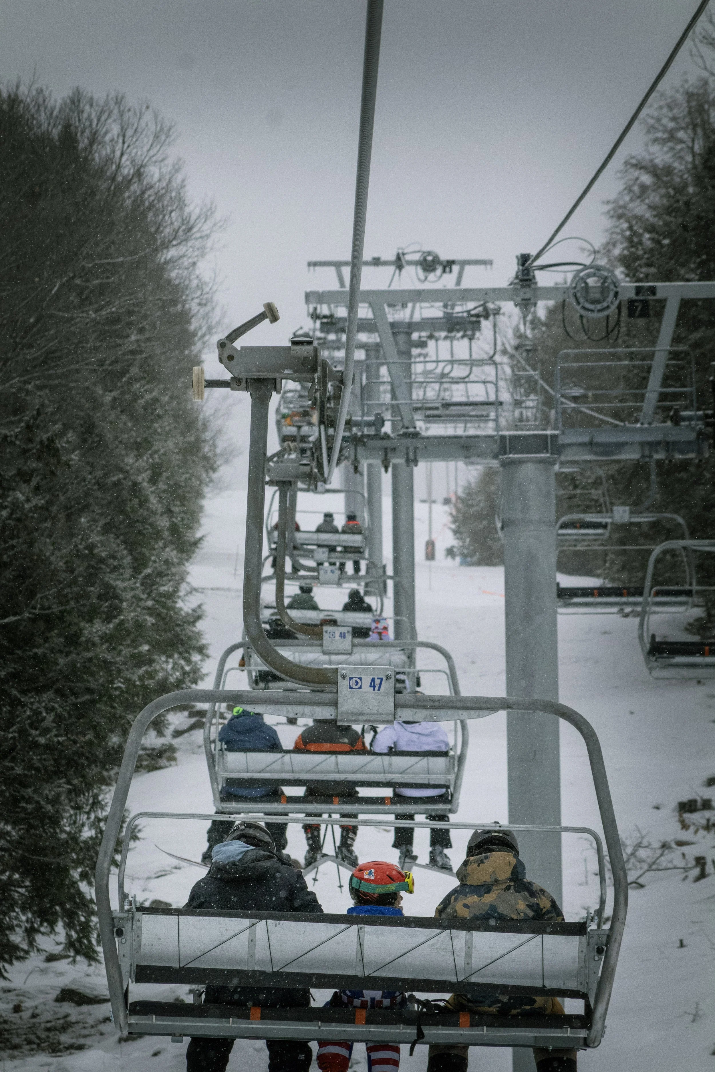 SNOW SPORTS