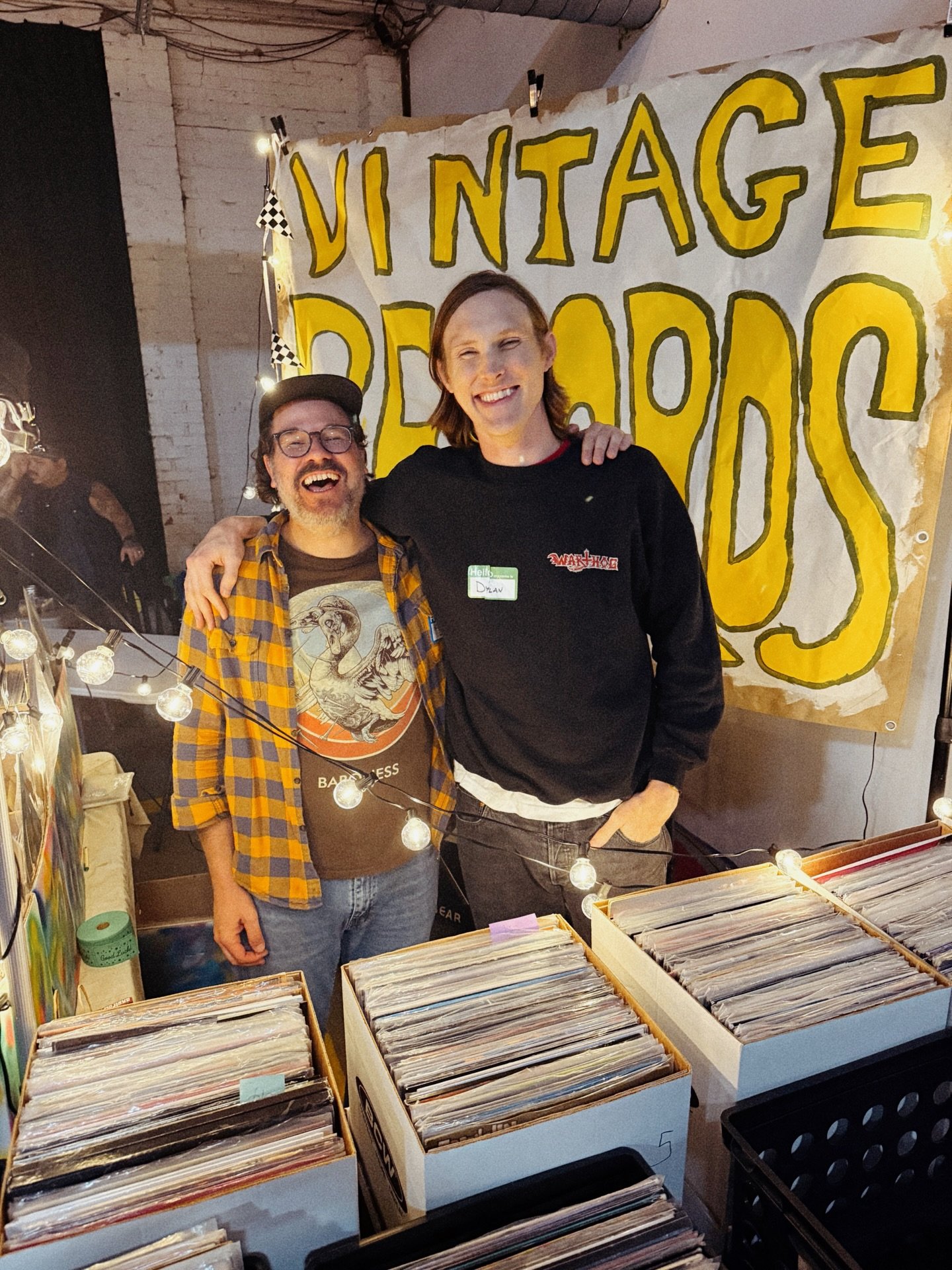 𝑷𝒖𝒏𝒌 𝑹𝒐𝒄𝒌 𝑮𝒂𝒓𝒂𝒈𝒆 𝑺𝒂𝒍𝒆 𝑺𝒖𝒏𝒅𝒂𝒚🌤️Perfect weather, perfect vibes &amp; immaculate hangs. Thank you @punkrockgaragesale and @bad.astronaut for the great time. 

Big shout goes out to our sponsor @pinkspizza for keeping everyone fe