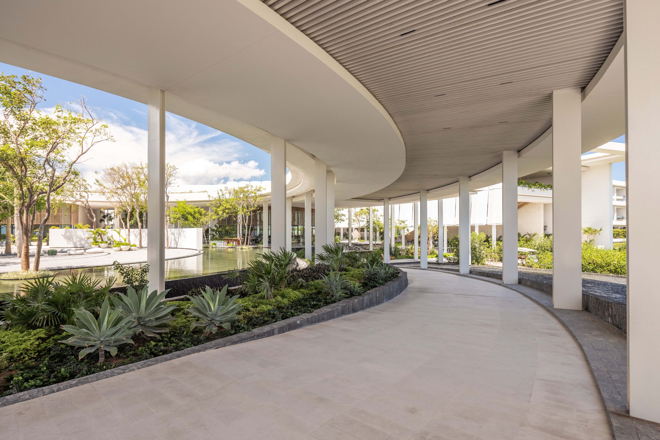 tatiana sheveleva-CHAPI Design- St. Regis-Kanai-Lobby-01