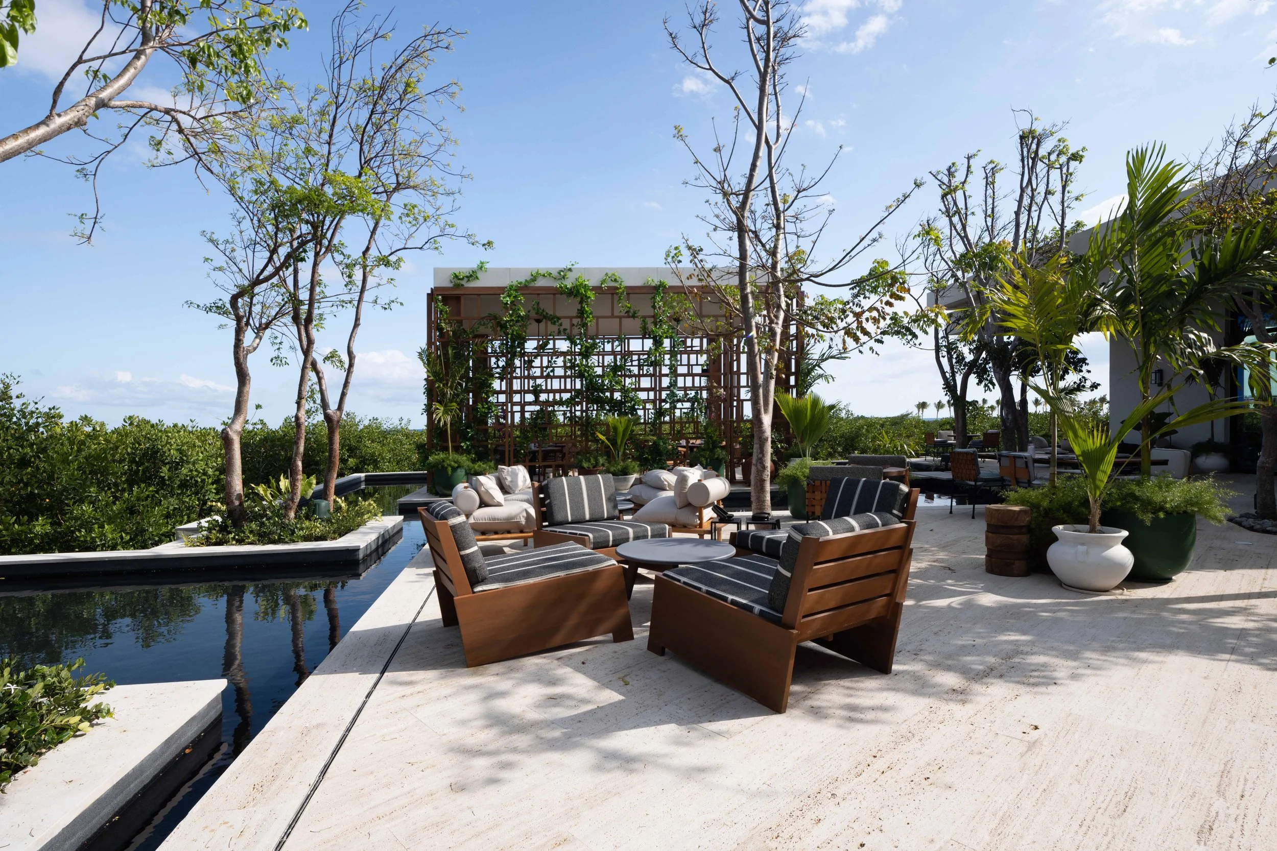 Tatiana Sheveleva-CHAPI Design-St. Regis-Kanai-Restaurant-TORO