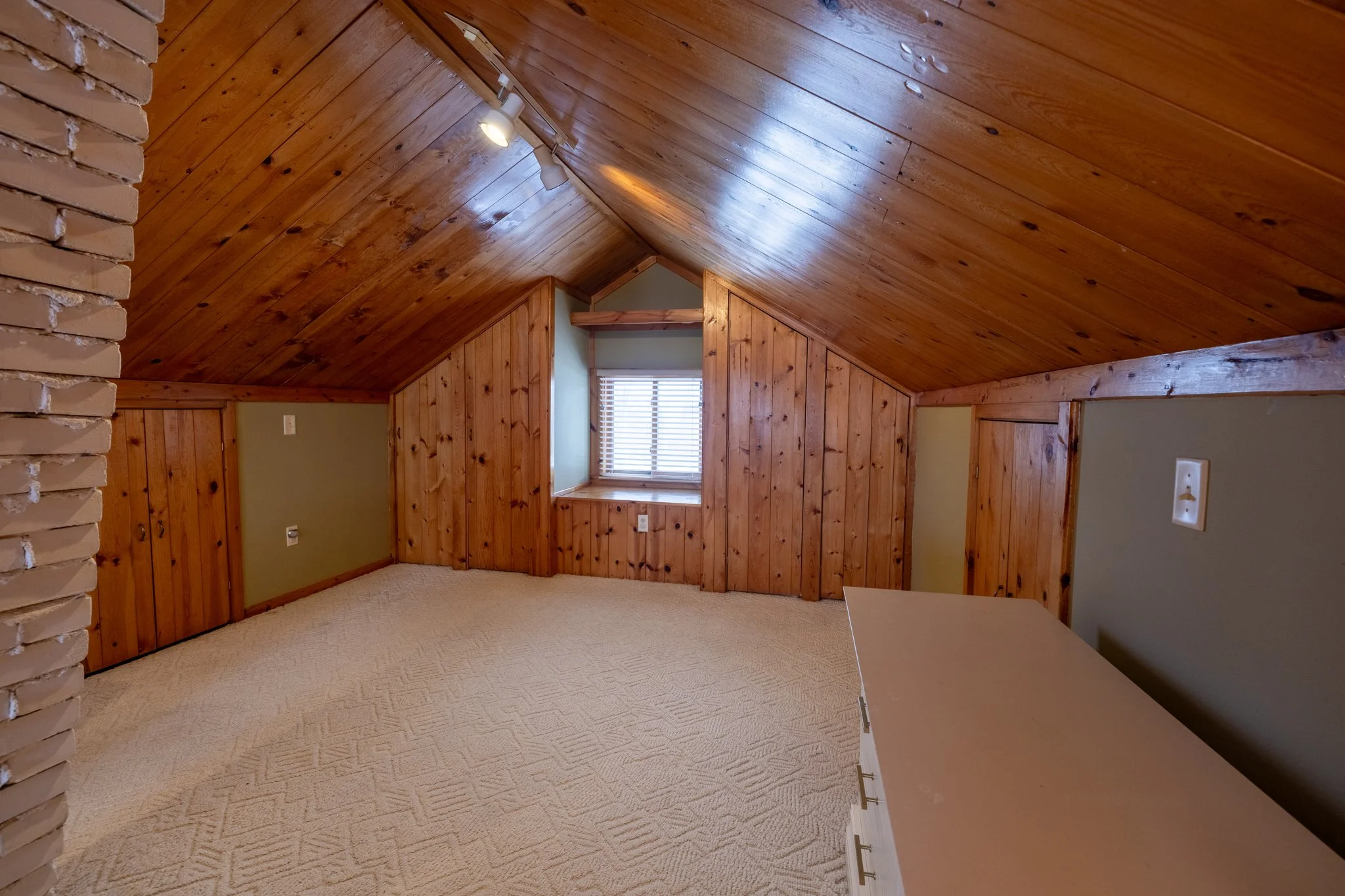 Adams St - Non Watermarked-04.jpg