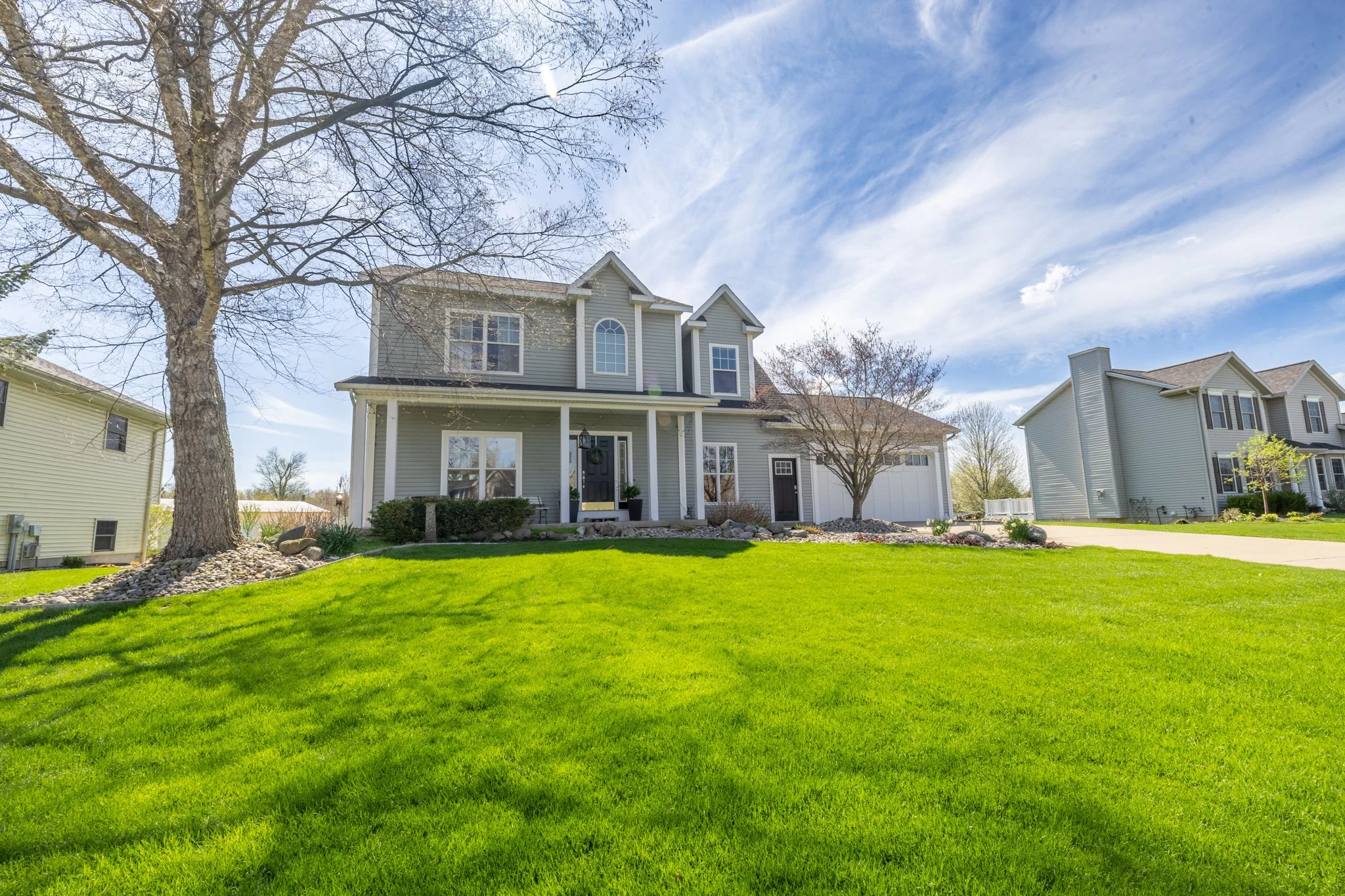 10498 Greystone