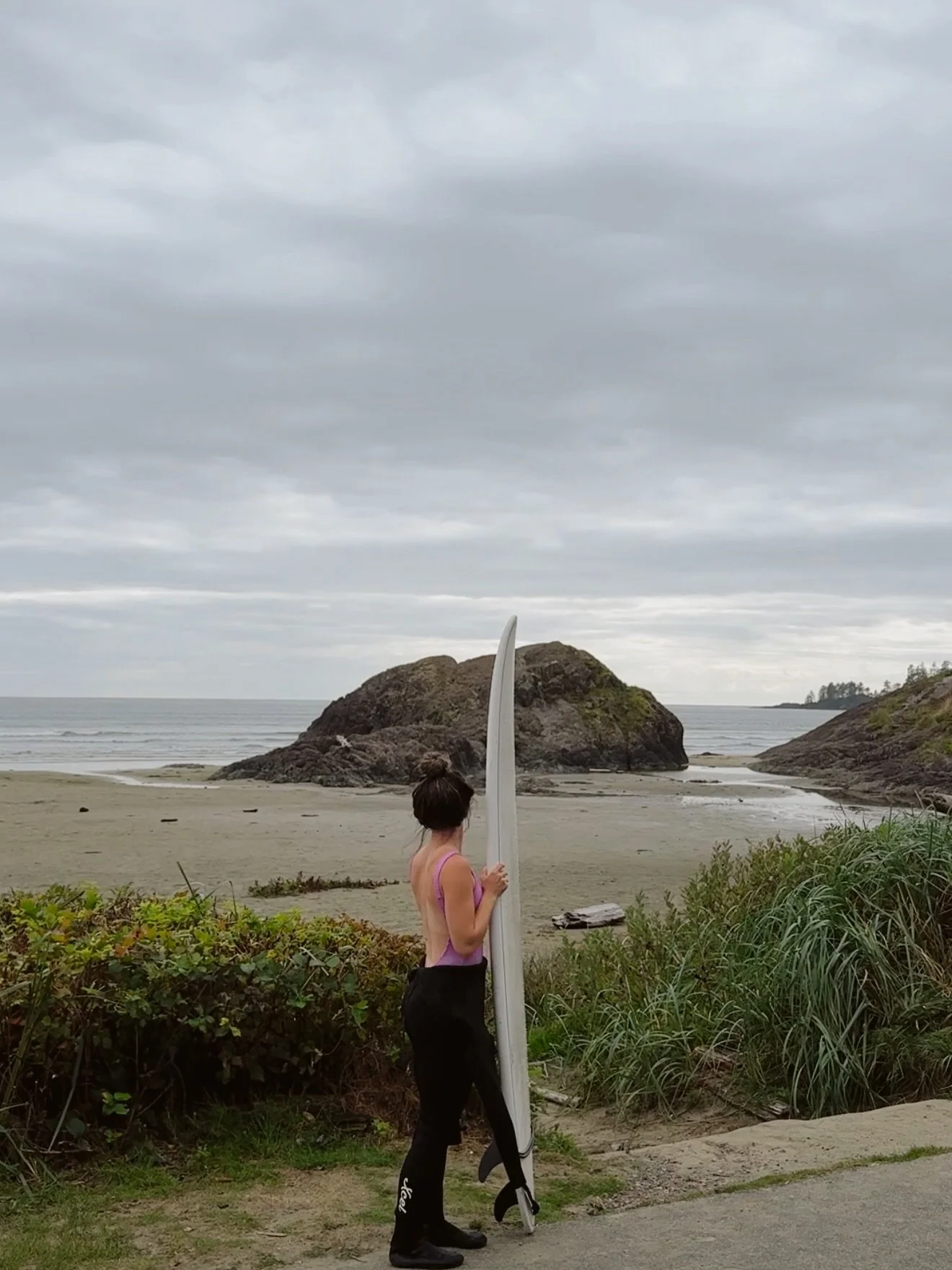 tofino pt 2: surf, sauna + fall off my road bike