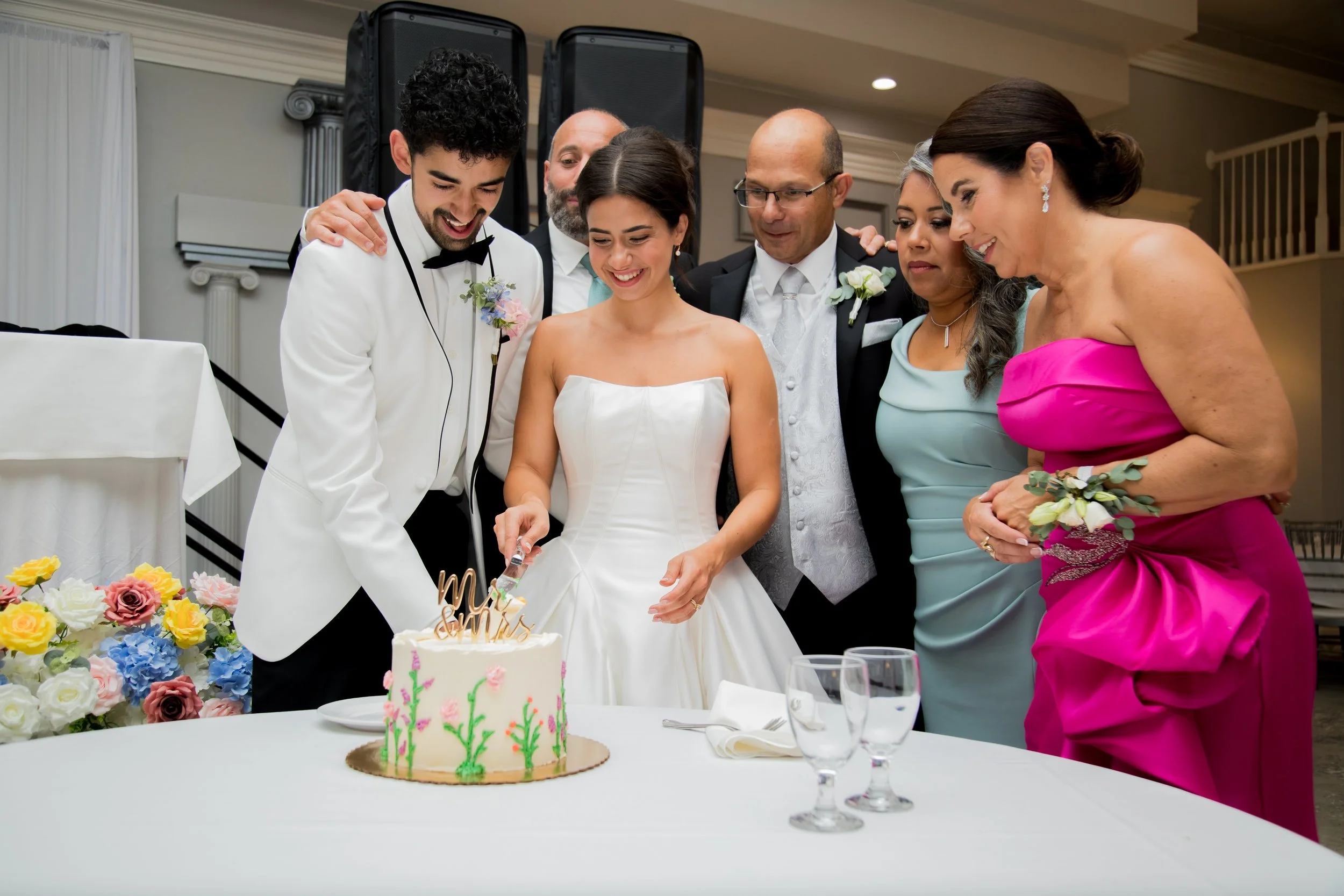 Creating an Editorial Wedding Aesthetic That Still Feels Effortlessly You