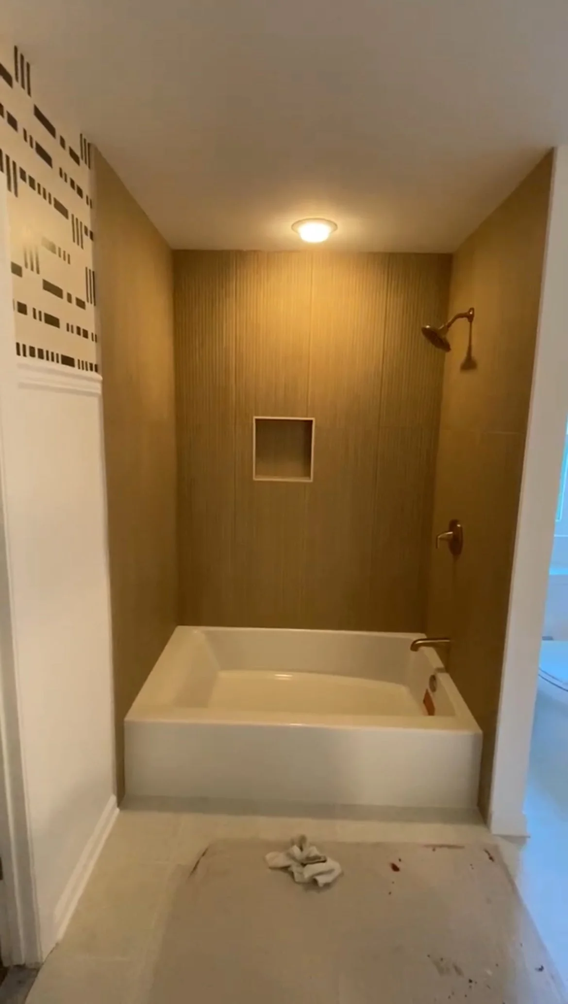 New Bathroom - Wallpaper and Shower Tile