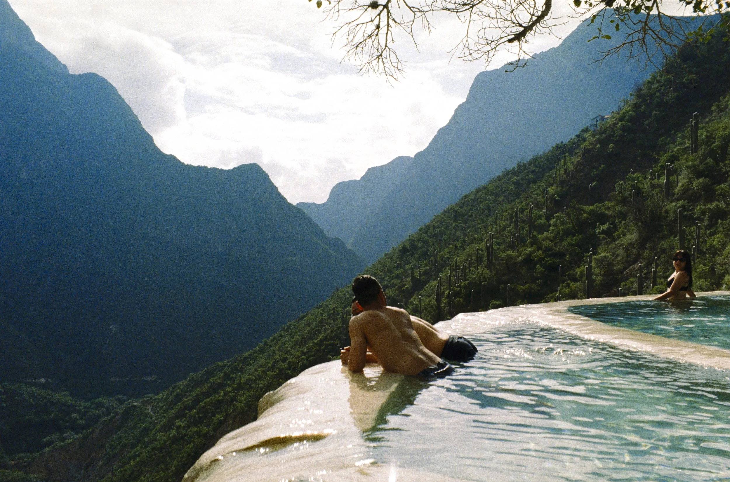 Fuji 400 (4337)-57 (1).jpg