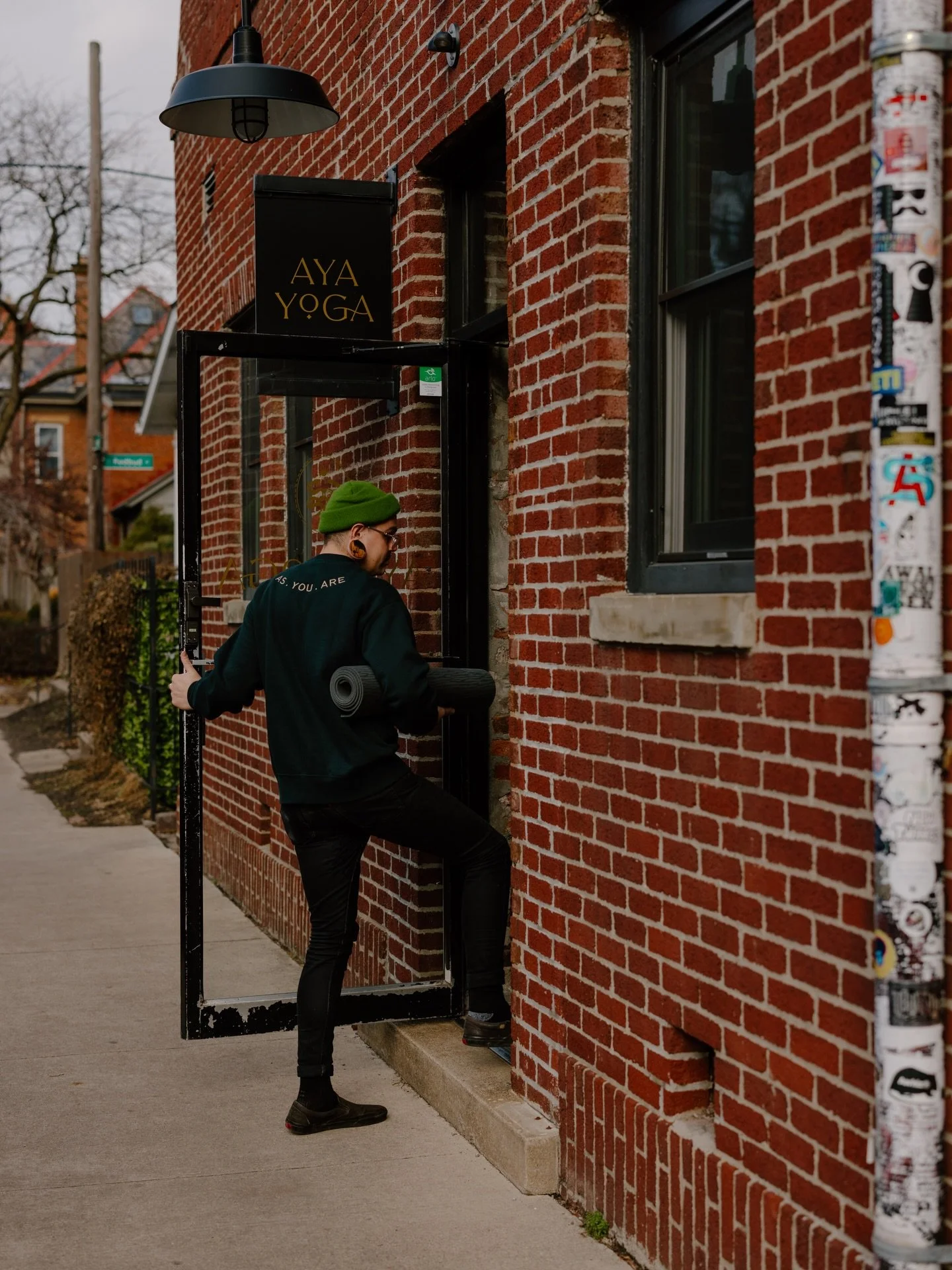 Thank you to our community for spending time with us outside of the studio this weekend 🫶 

From 20 volunteers supporting All People&rsquo;s Fresh Market ( @4allpeople4 )on Friday + Saturday, to sharing laughs and drinks at @honestfriendbrewing yest