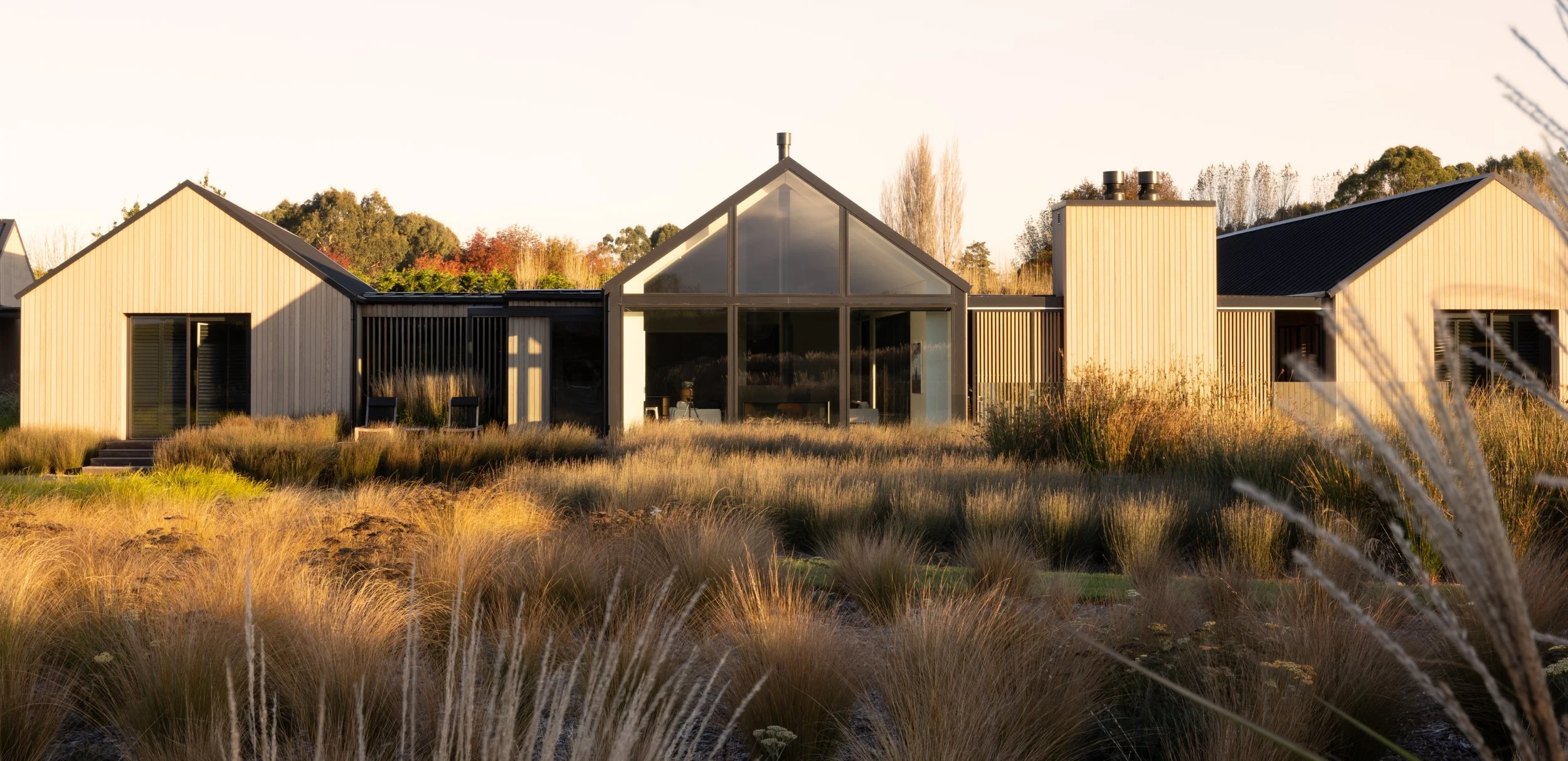 henry-blakely-landscapes-christchurch-modern-house-glass-architecture.jpg