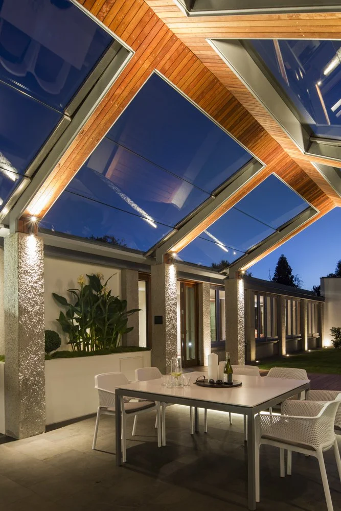 henry-blakely-landscapes-christchurch-outdoor-dining-pavilion-night.jpg