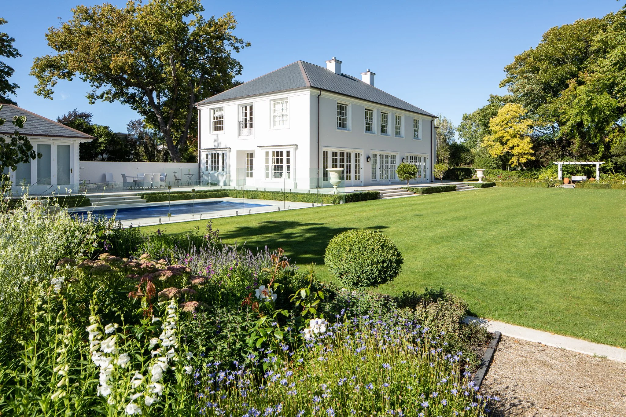 henry-blakely-landscapes-christchurch-traditional-design-manor-house-garden.jpg