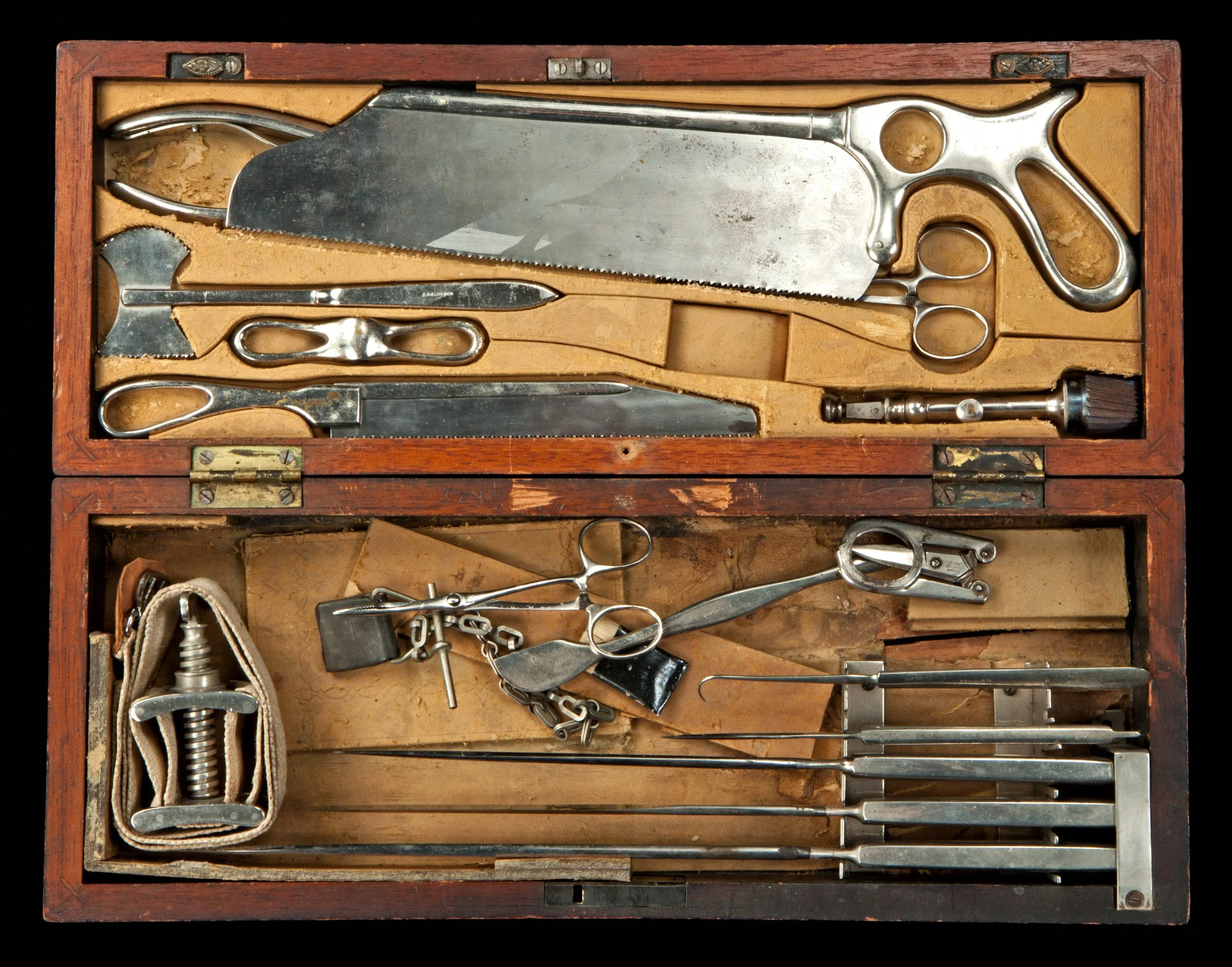 Civil War surgical kit.