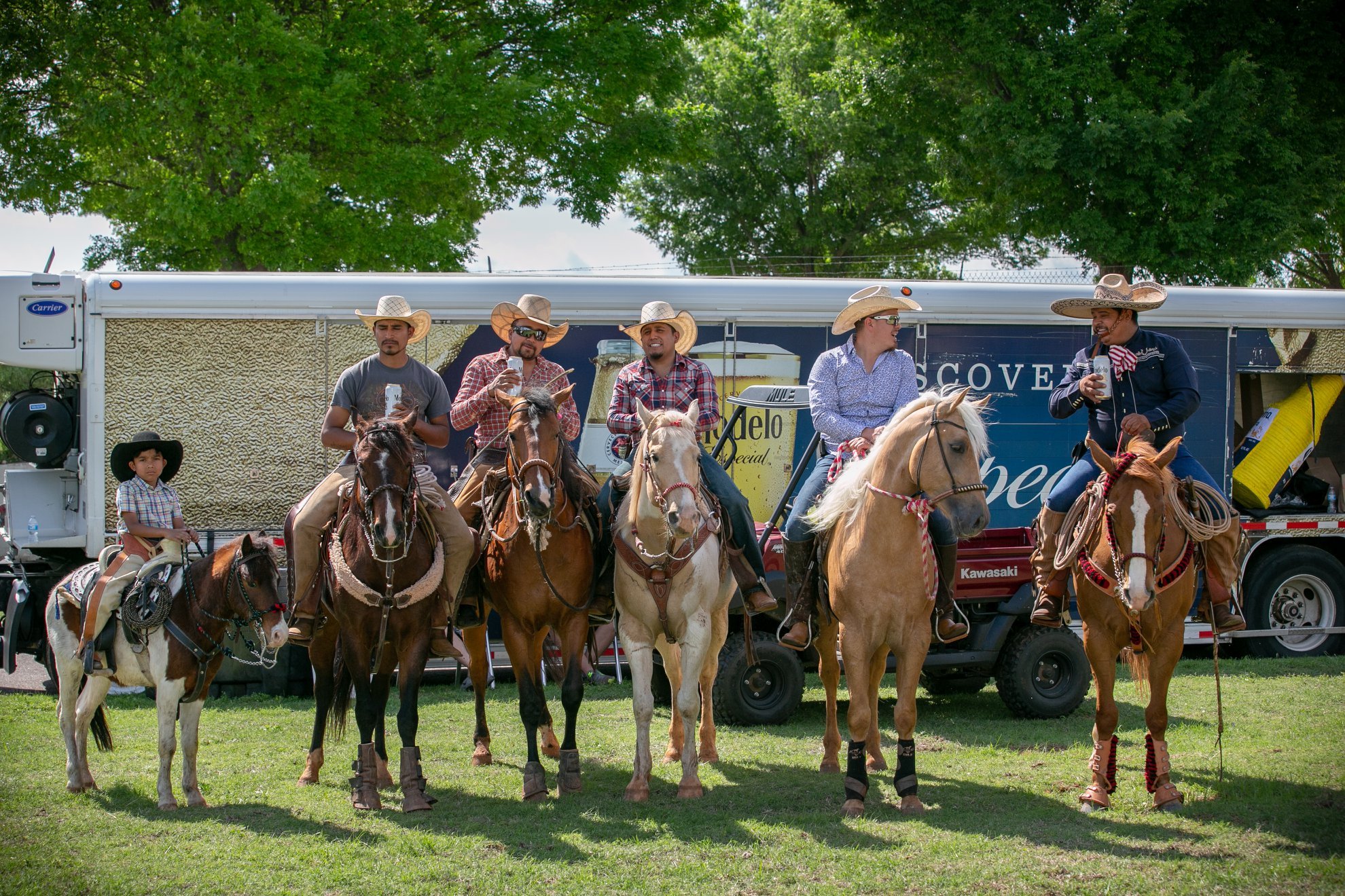 fiestas horses 26.jpeg