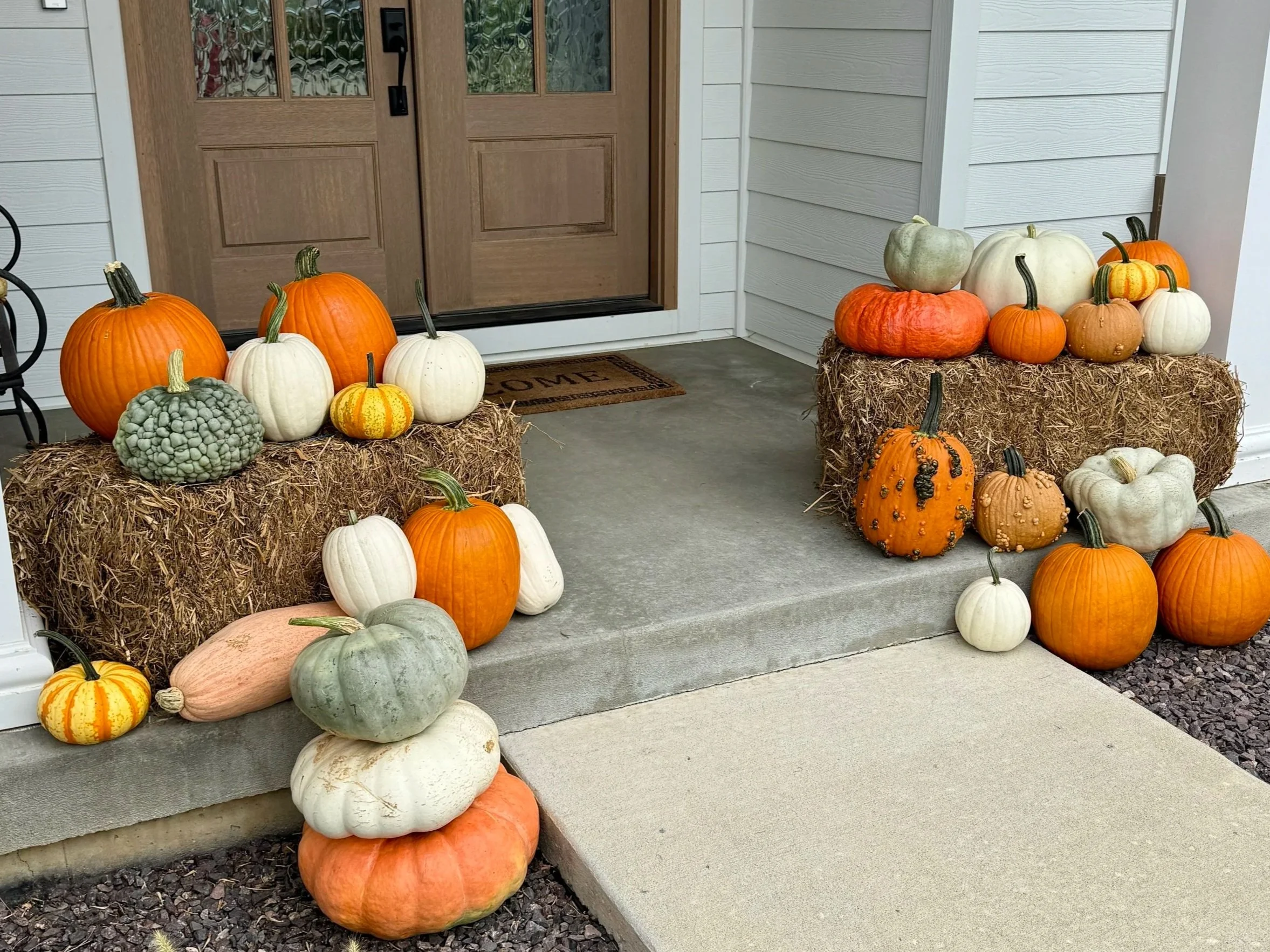 Hay Bale (add-on only)