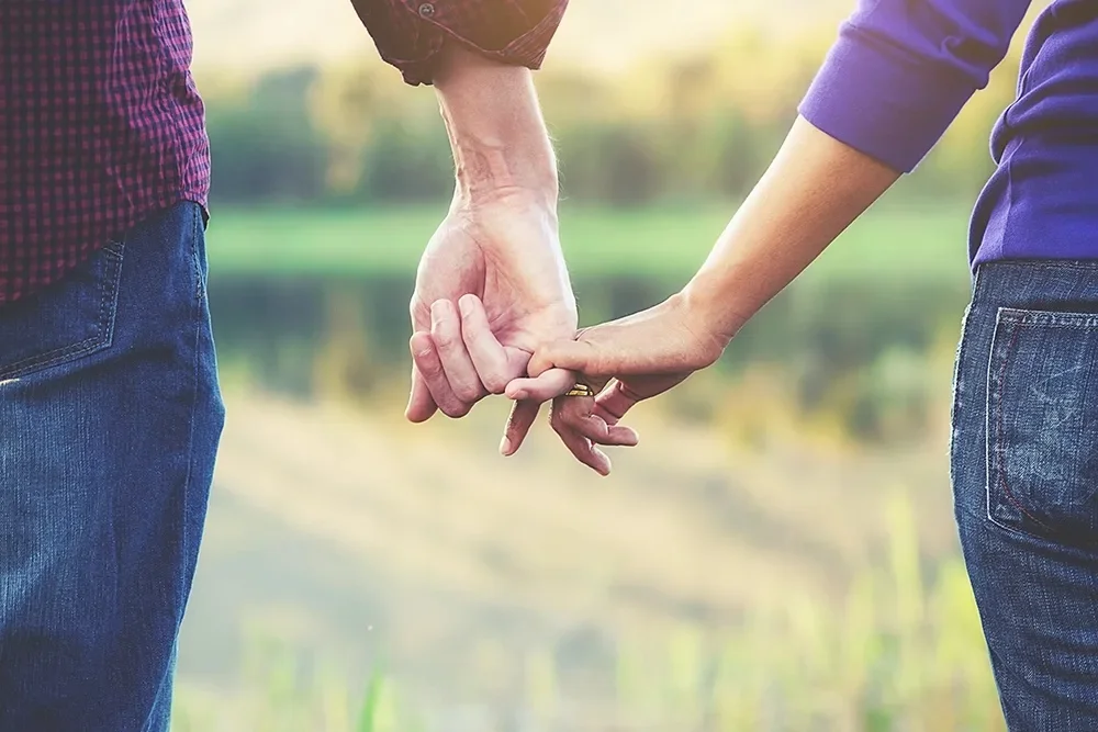 What is a 'situationship' in today's dating world?