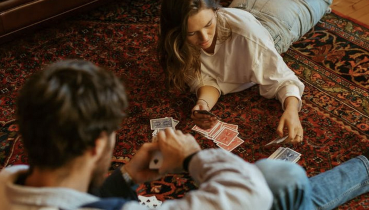 What does it mean to be emotionally available?