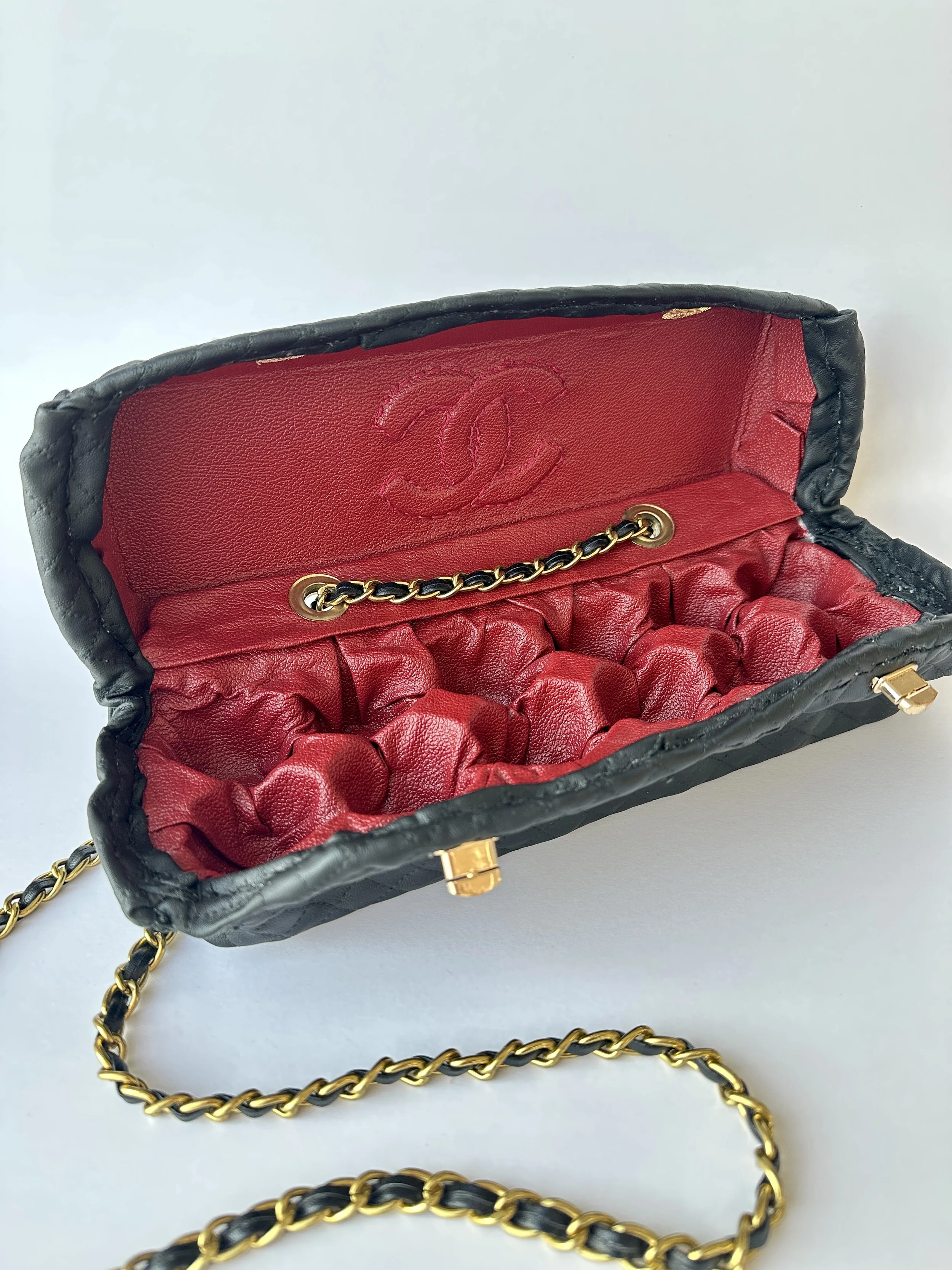 DeannaBillyProjects_Chanel Egg Purse_1.jpg