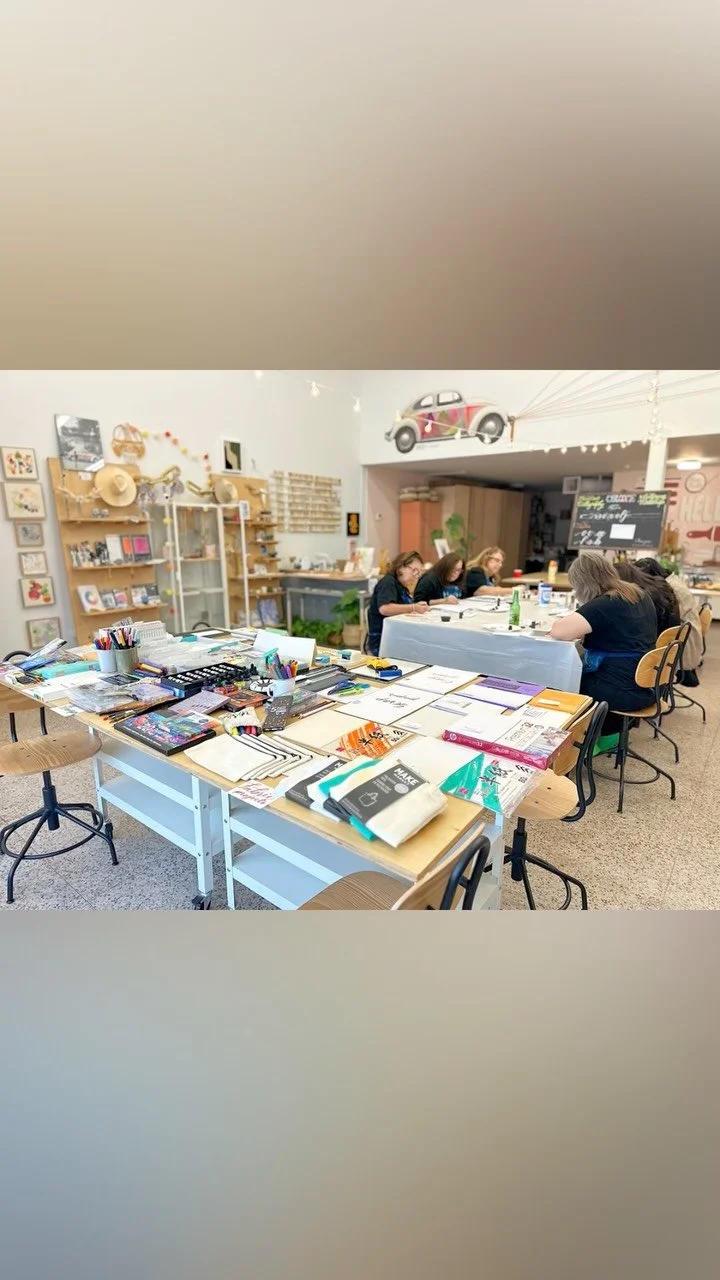 From the setup to the cleanup, and especially during the fun workshop time in the middle, I felt #blissful all along. πβ¨
.
What: #ModernCalligraphy and #Lettering workshop
Where: @thesehandscollective in #WestLA
Next ones: September 10 & 25 | 6
