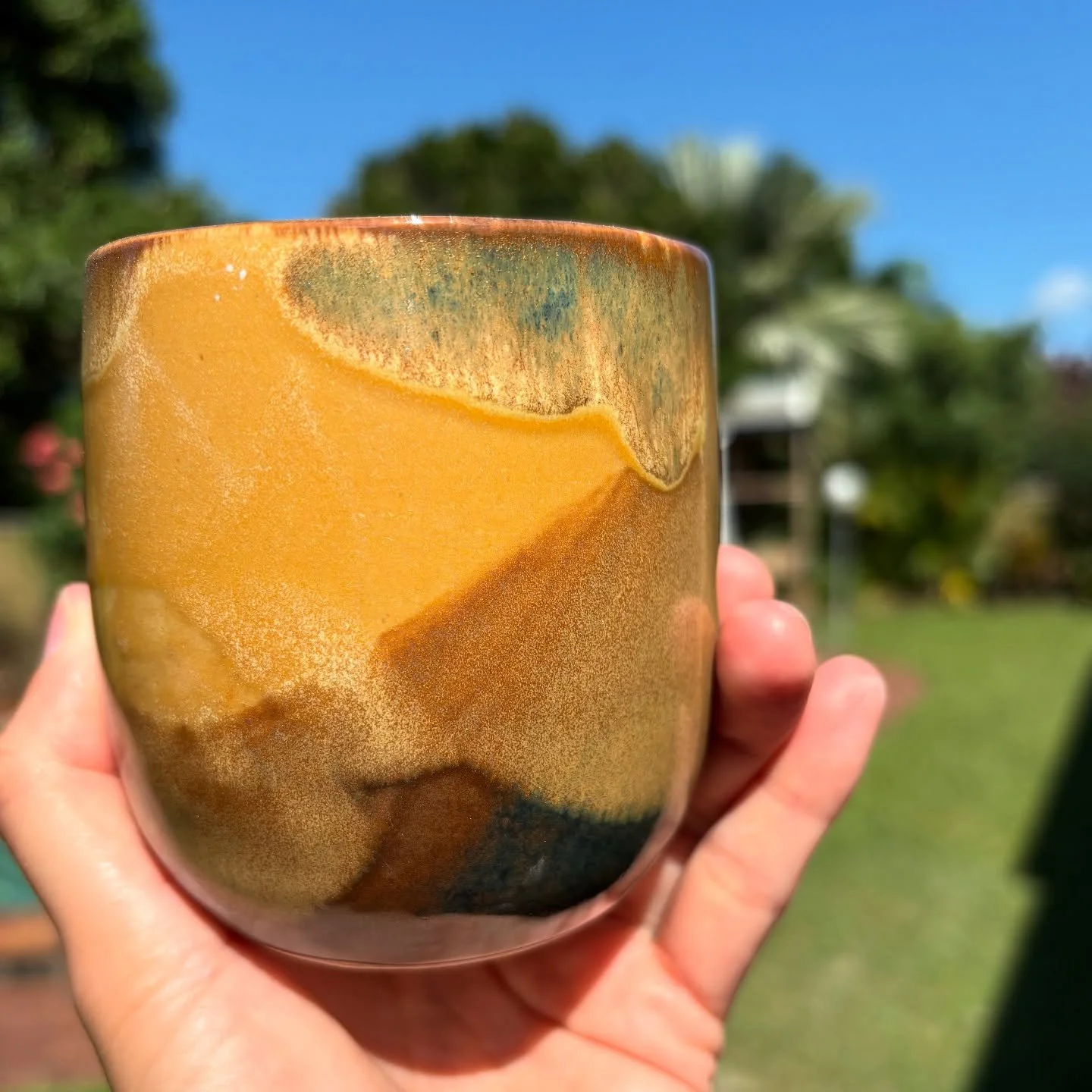 I like glaze drips more and more now ✨
Bringing some new pieces to @palmcovemarkets tomorrow! Hope to see you there ☀️

#fnq #fnqlife #ceramics #handmadeceramics