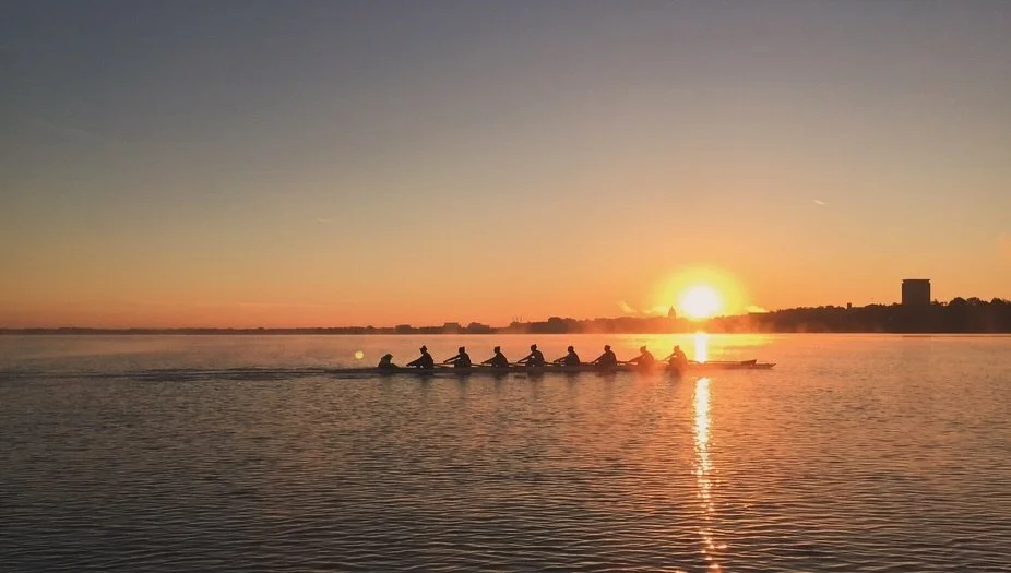 My back injury was a turning point that led me to discover the power of holistic healing 🫶 Acupuncture kept my body together so I could race at NCAA&rsquo;s and for that I am forever grateful 🚣
I can&rsquo;t wait to pay it forward by helping athlet